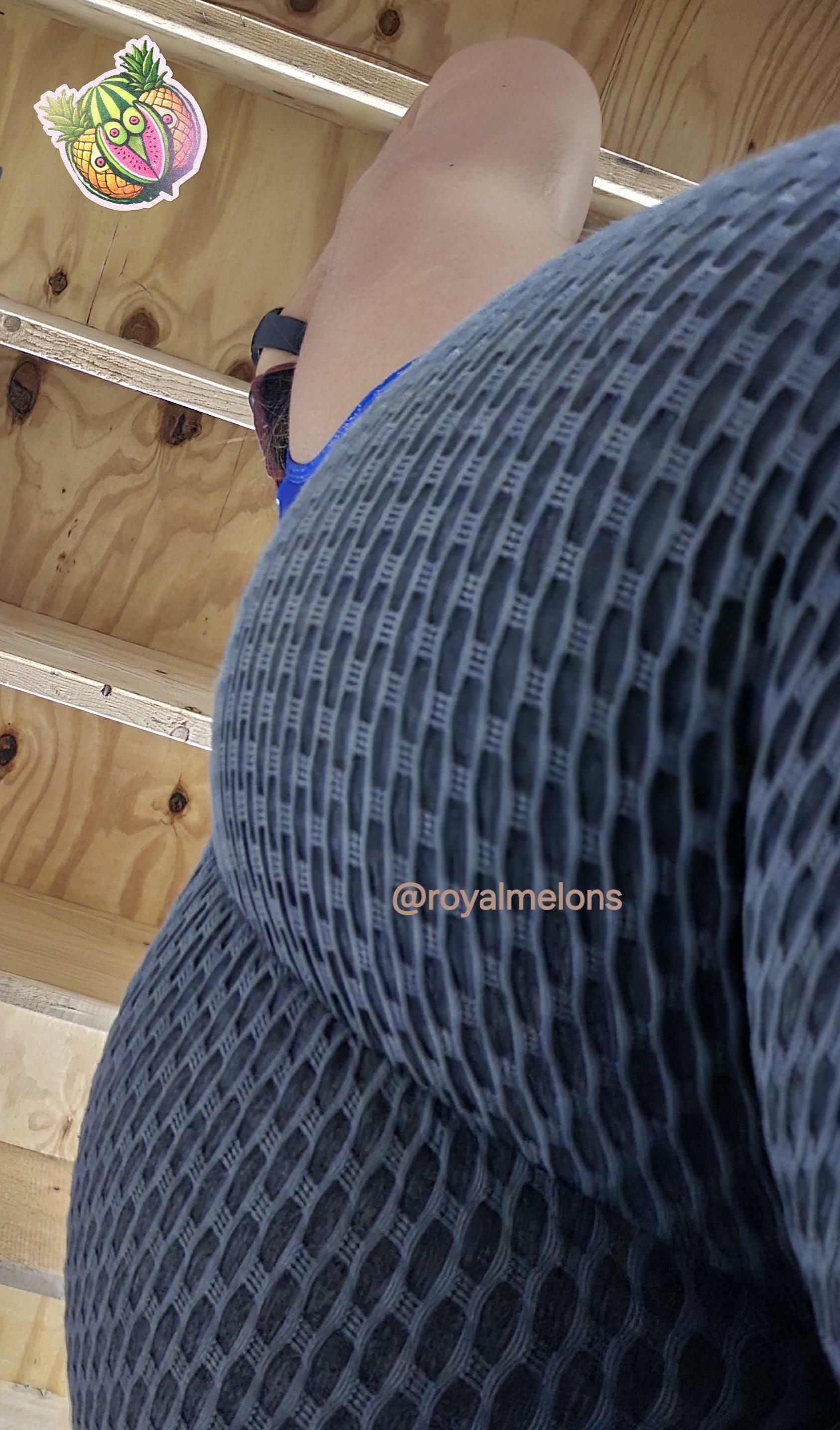 Does my butt look big in these yoga pants