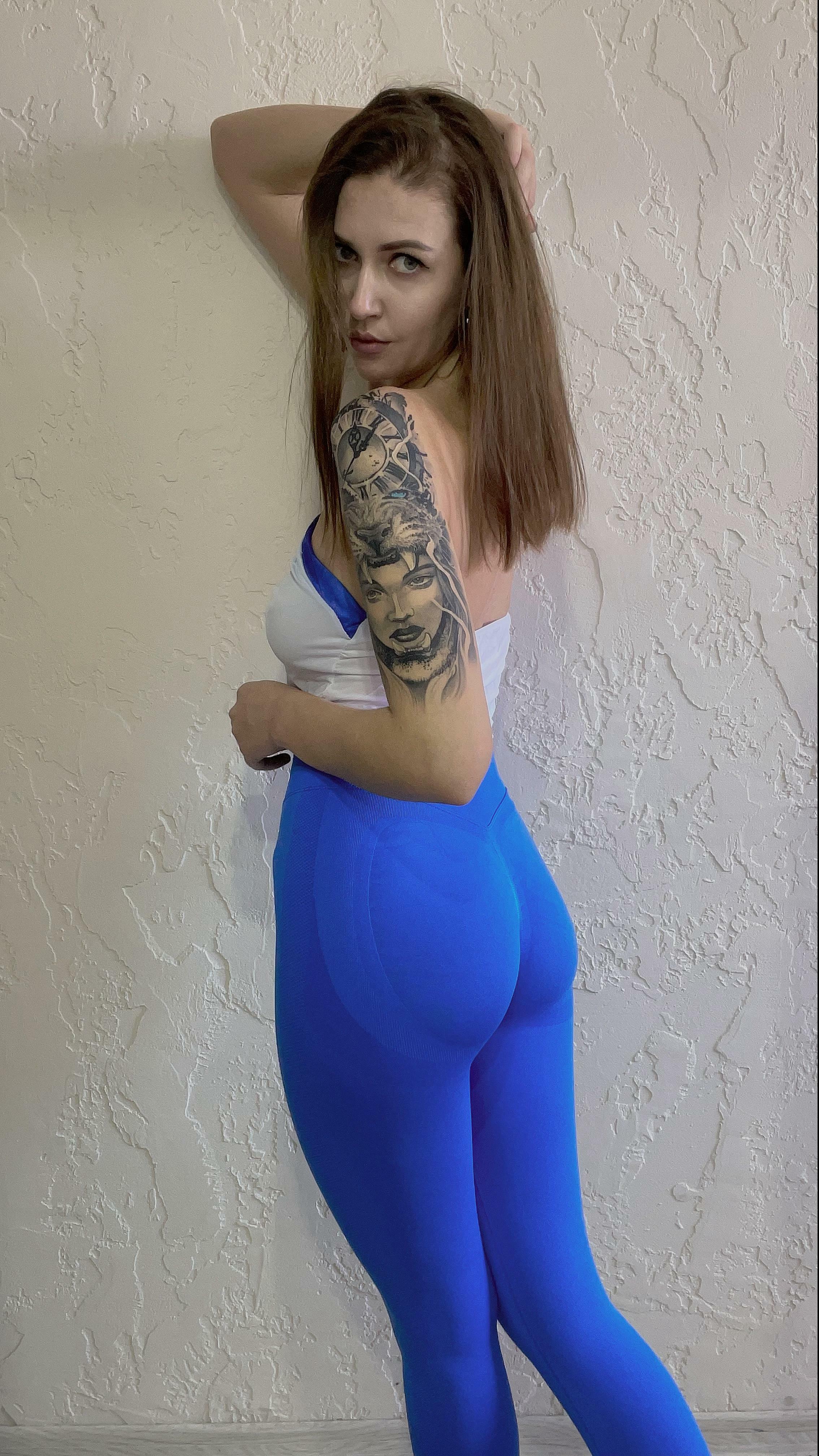 Posting here my 31 yo ass in yoga pants for the first time! Too old or nah?