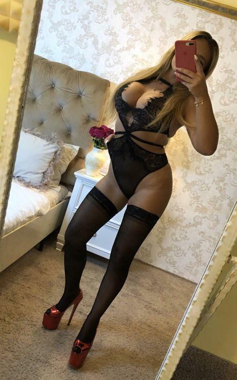 We full girls can show off our black lingerie too?