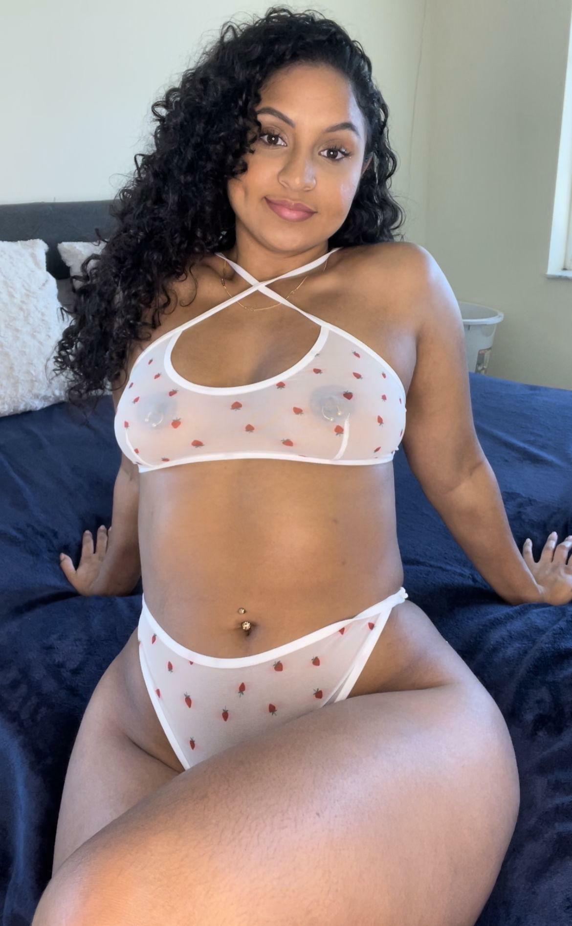 I hope at least one of you likes thick girls