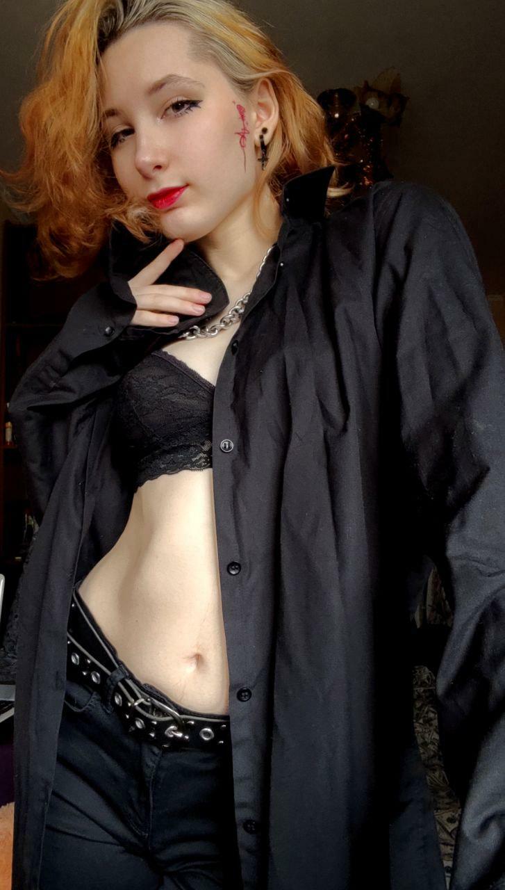Do miniaturized girls 18 years old get as hot as me? ?