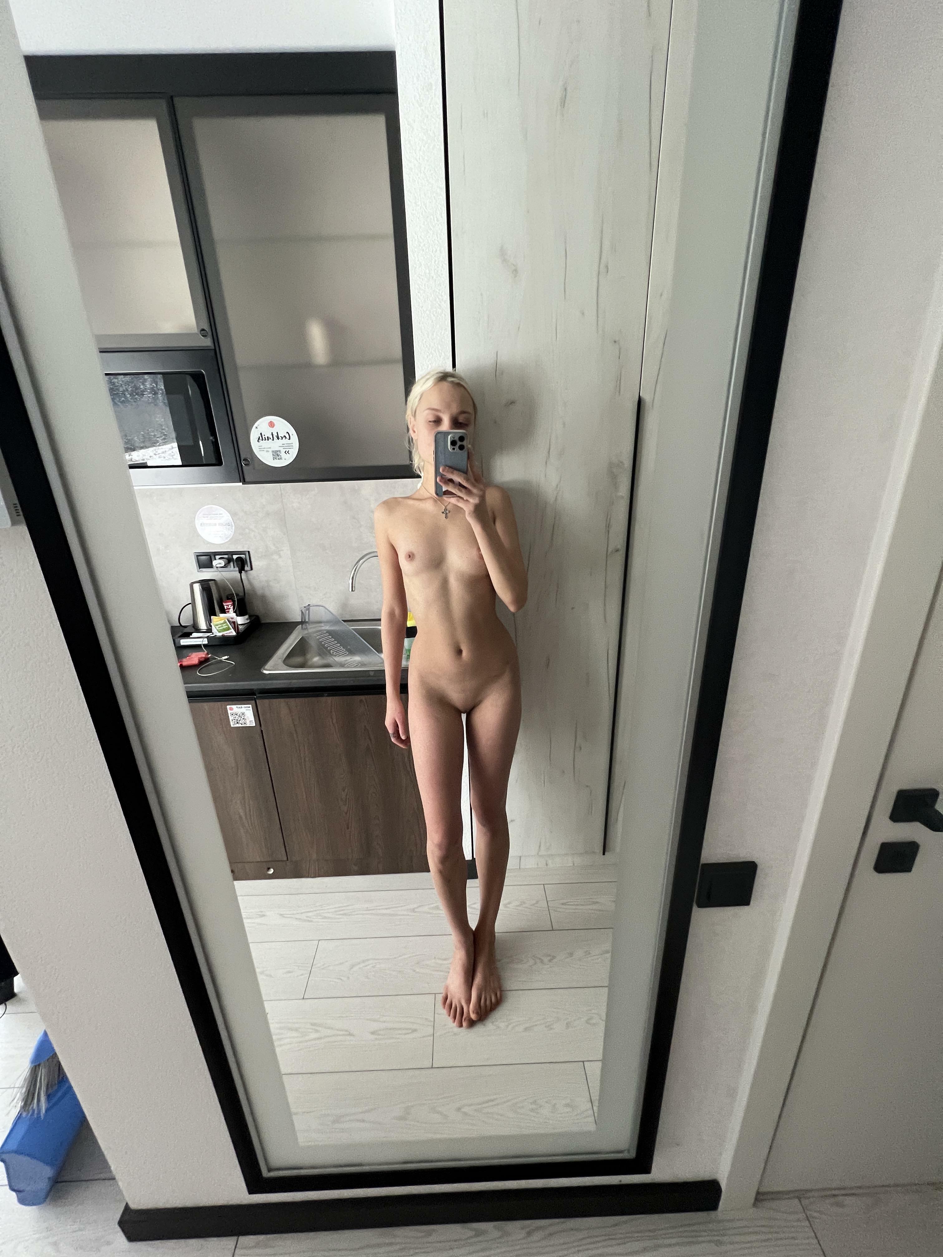 I love sending nudes to random men, you in?