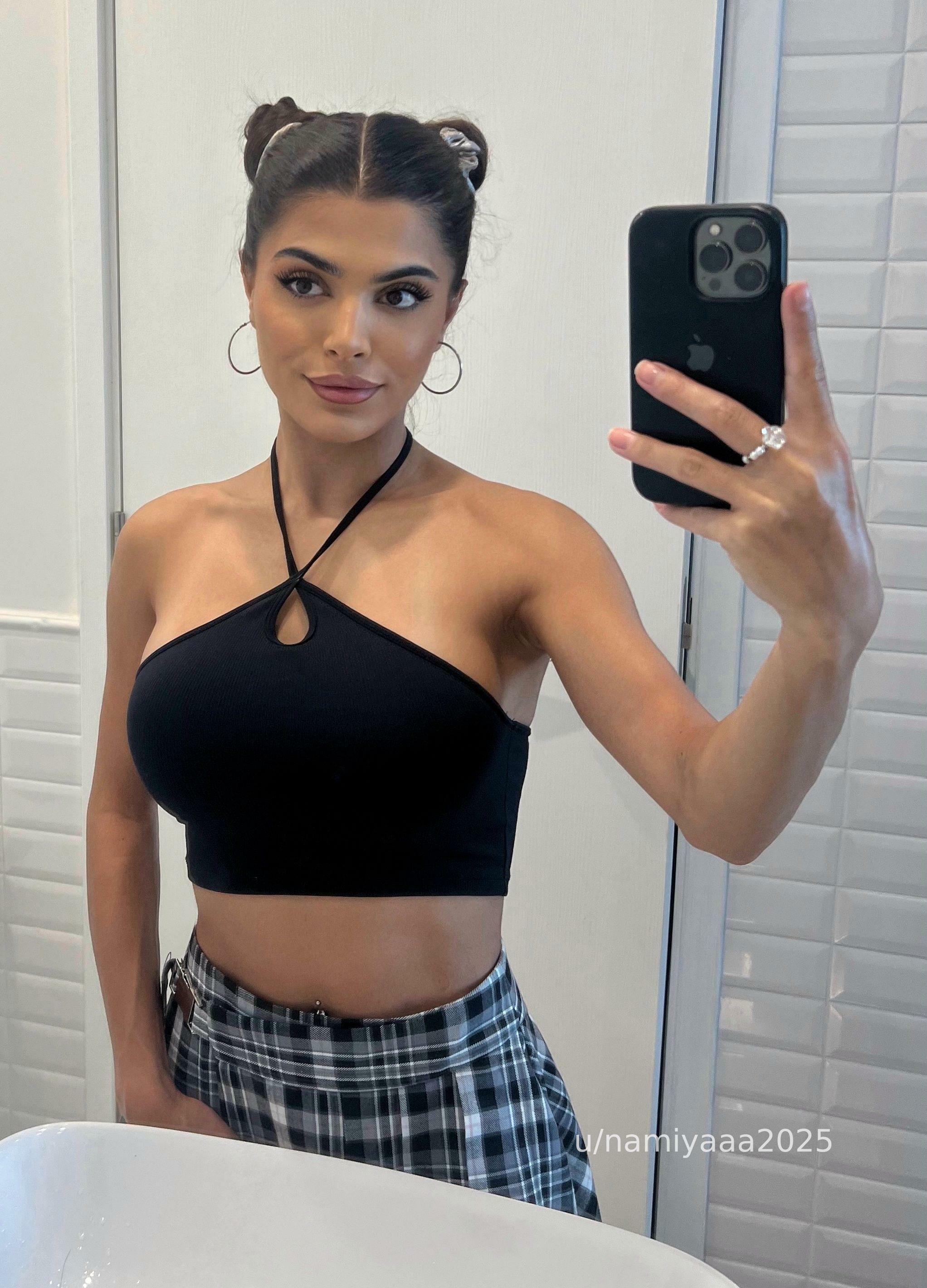 Public bathrooms get me in a naughty mood