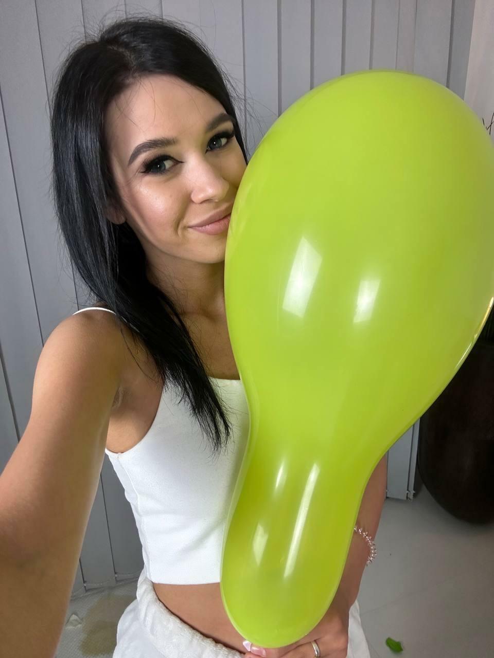This balloon is too big for me ??