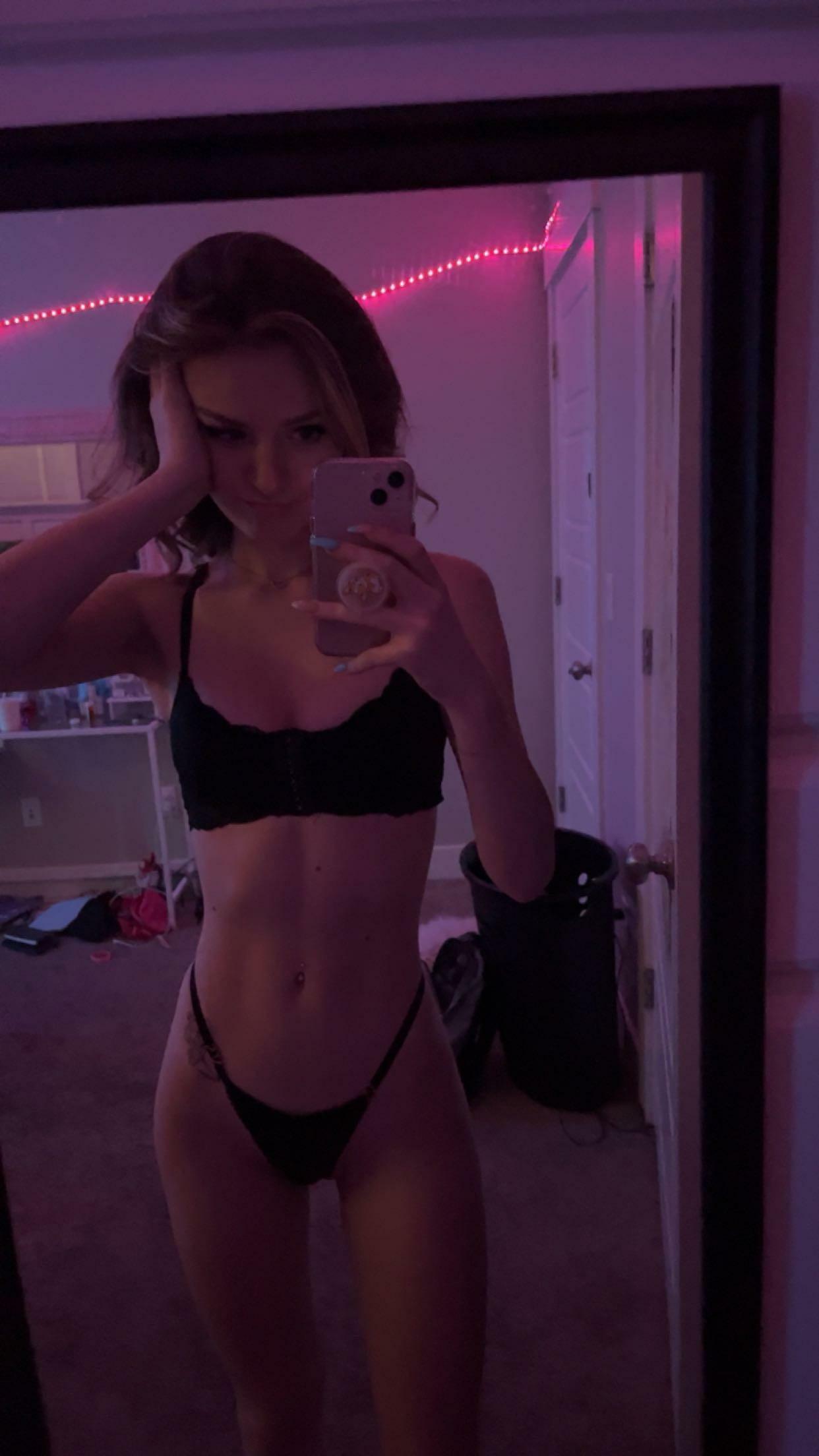 Finding out if i belong here!! in Petite