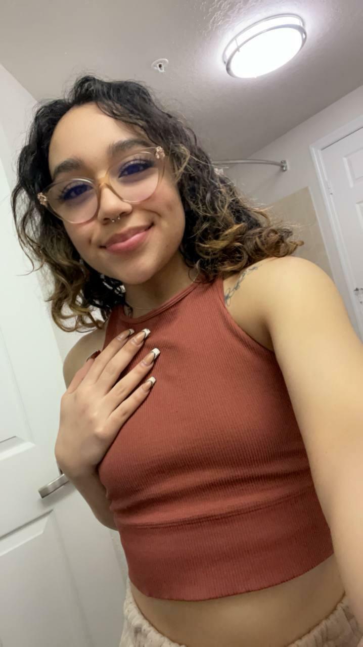 Do you find natural latinas hot?