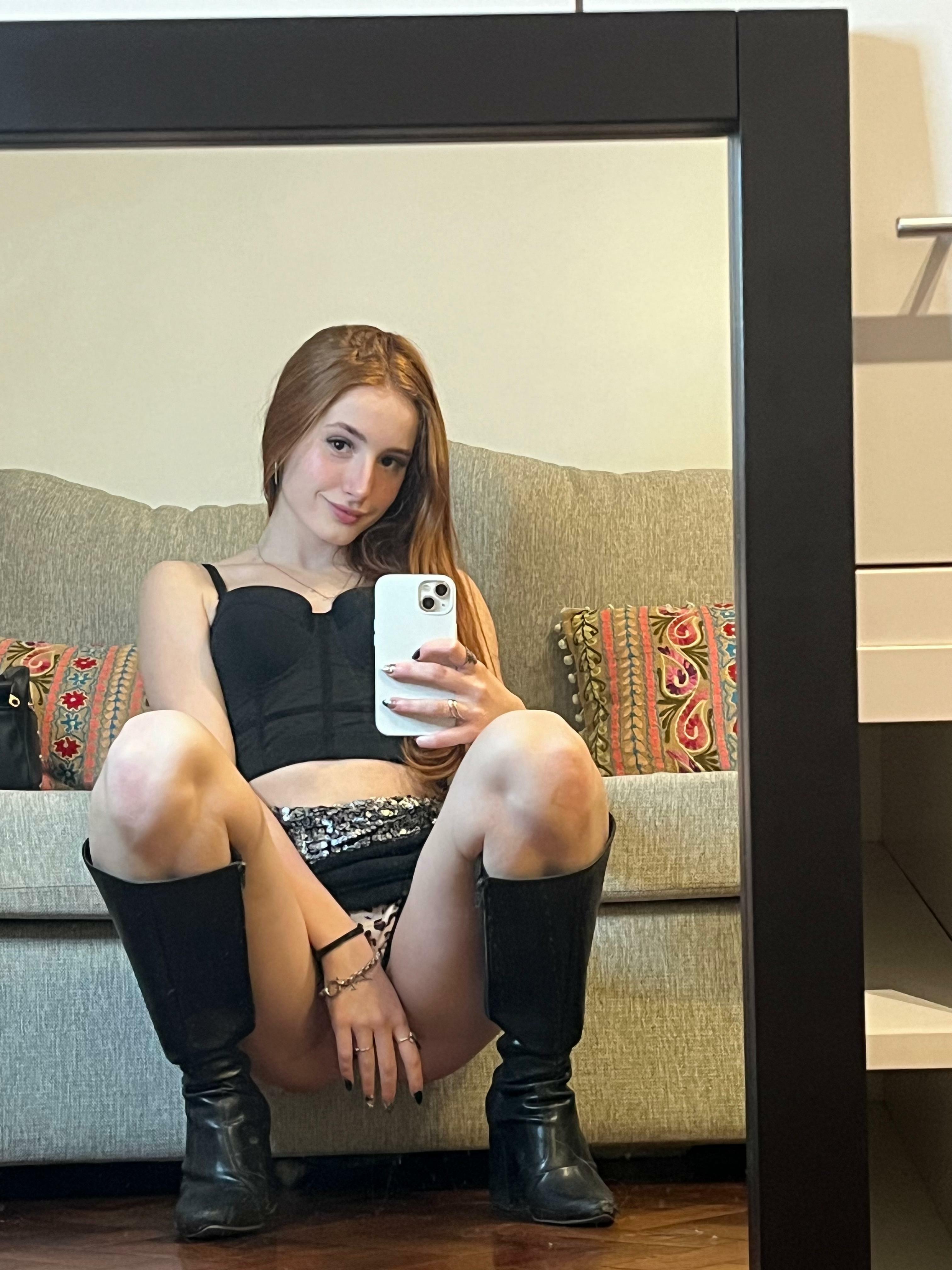 Just a tiny redhead.