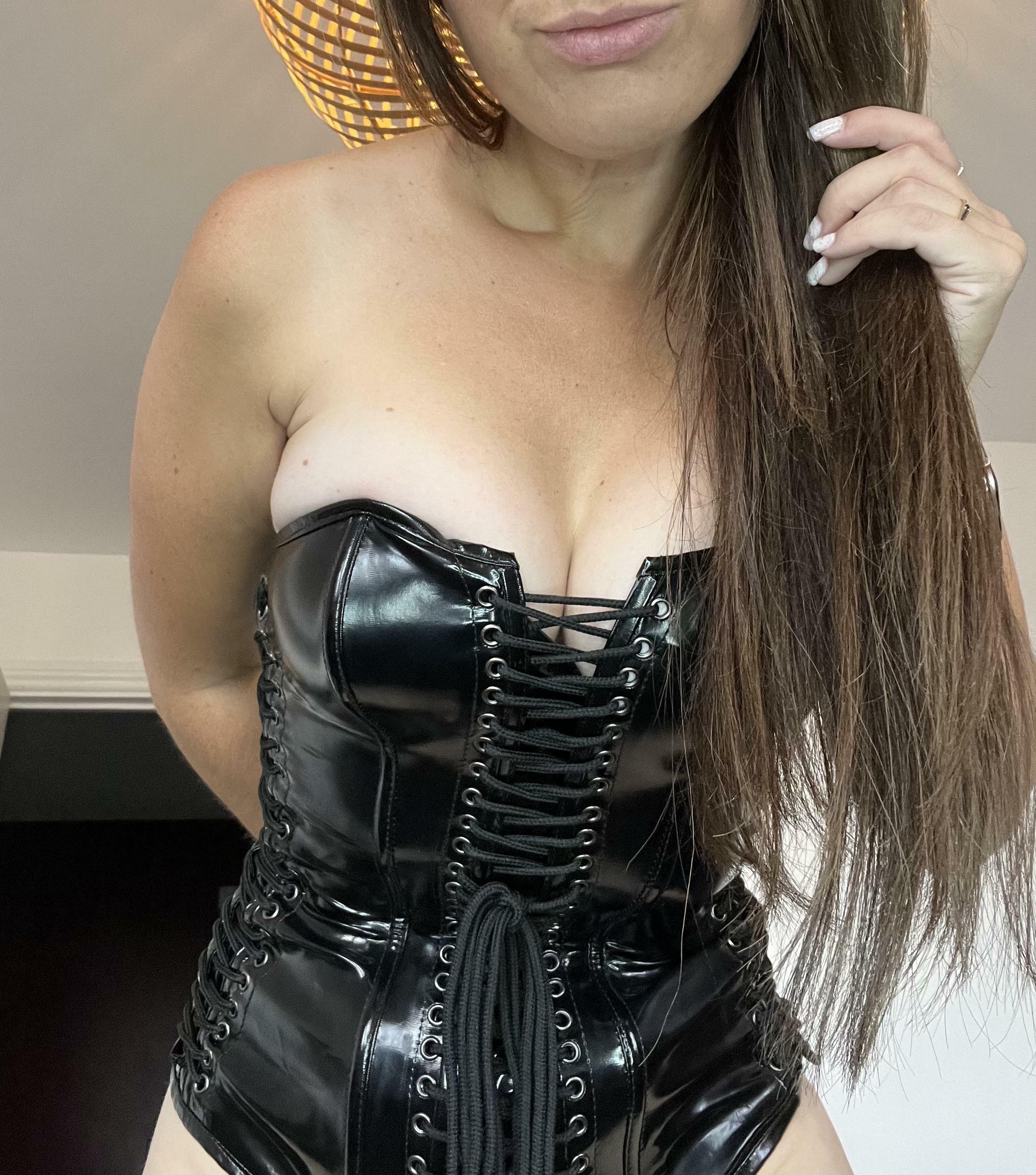 corset cleavage is the best cleavage