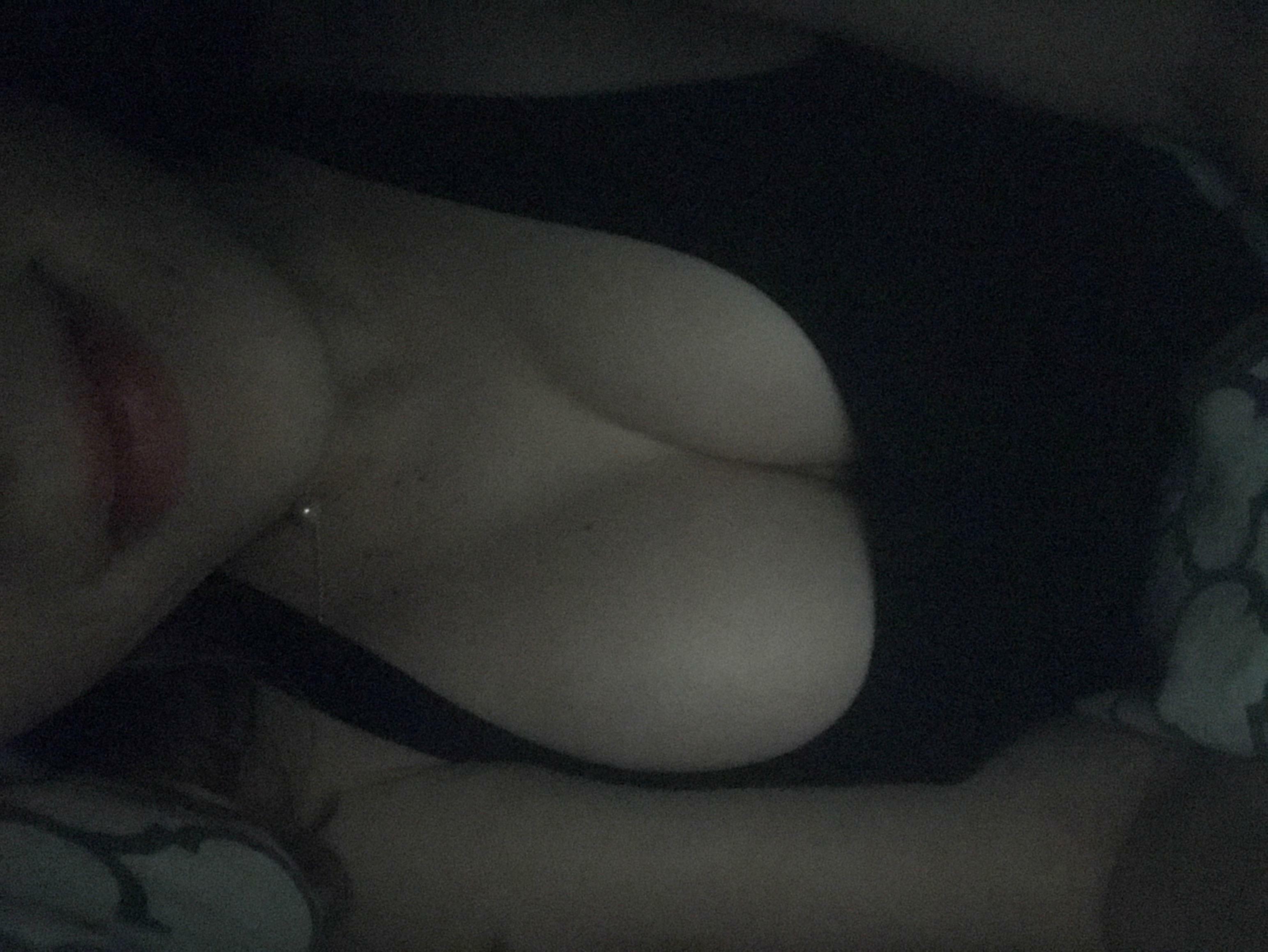 Sexy lips and nice cleavage