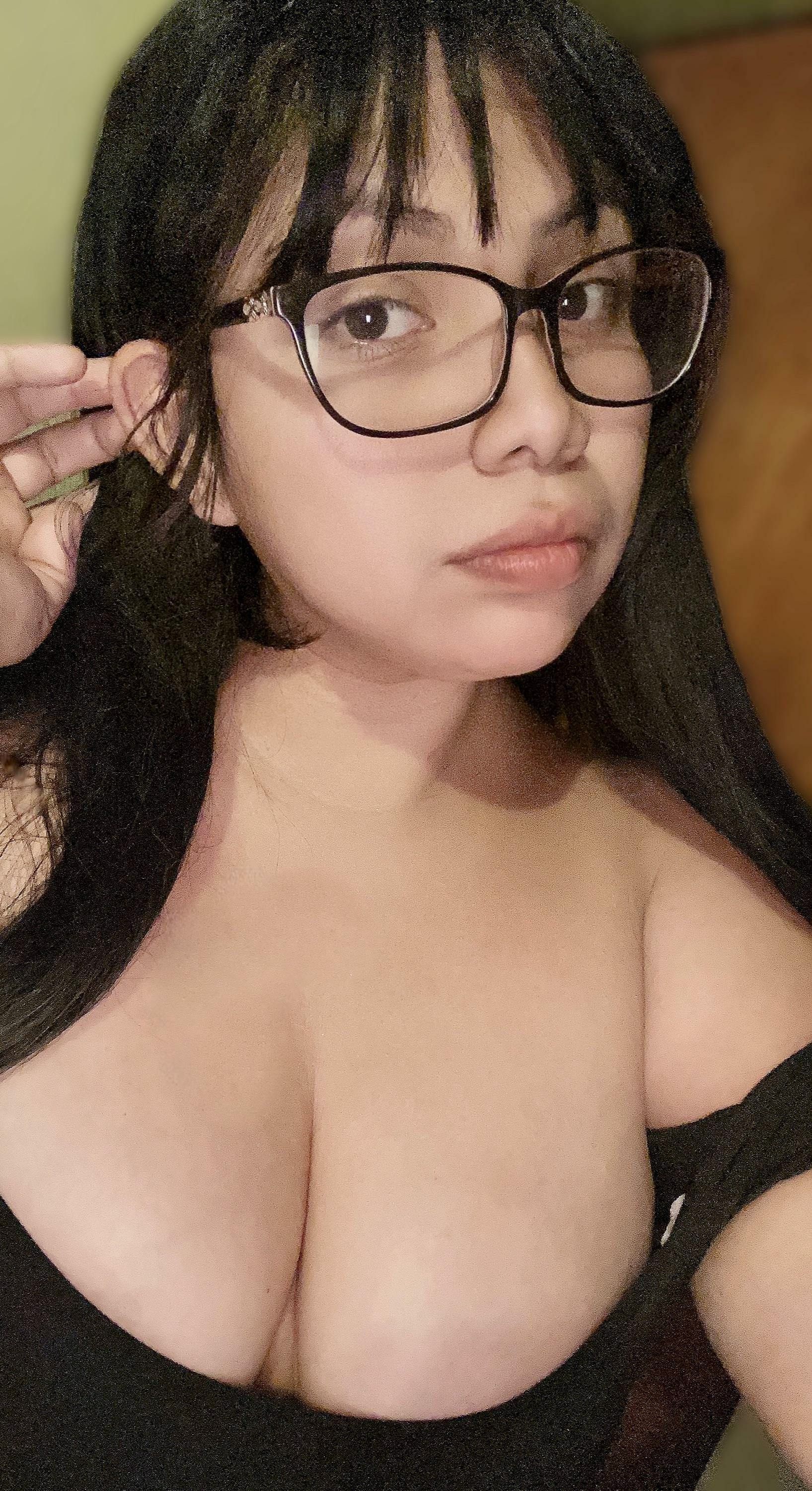 Men can hardly look at me in the eyes