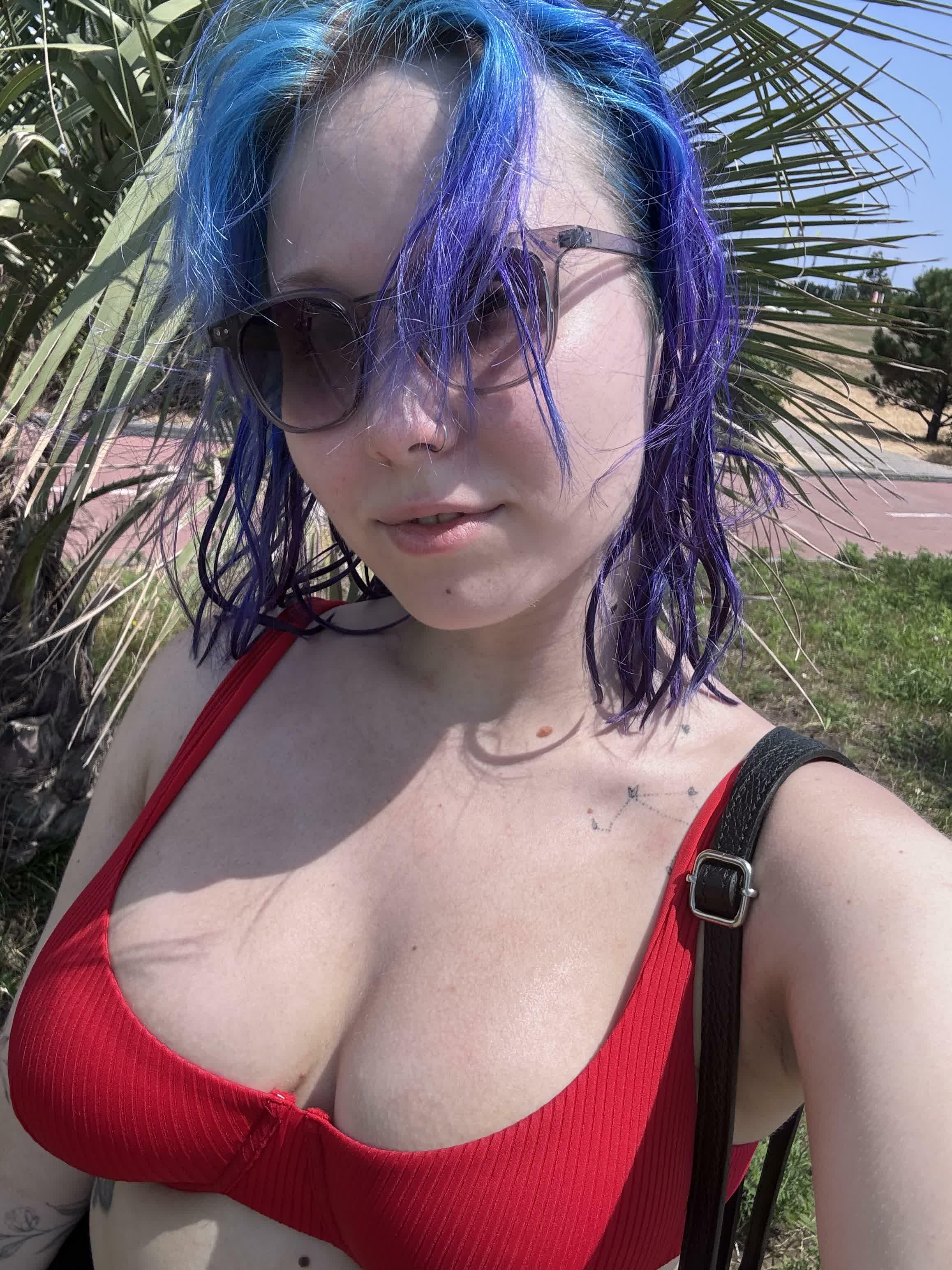 took her cleavage out for a walk