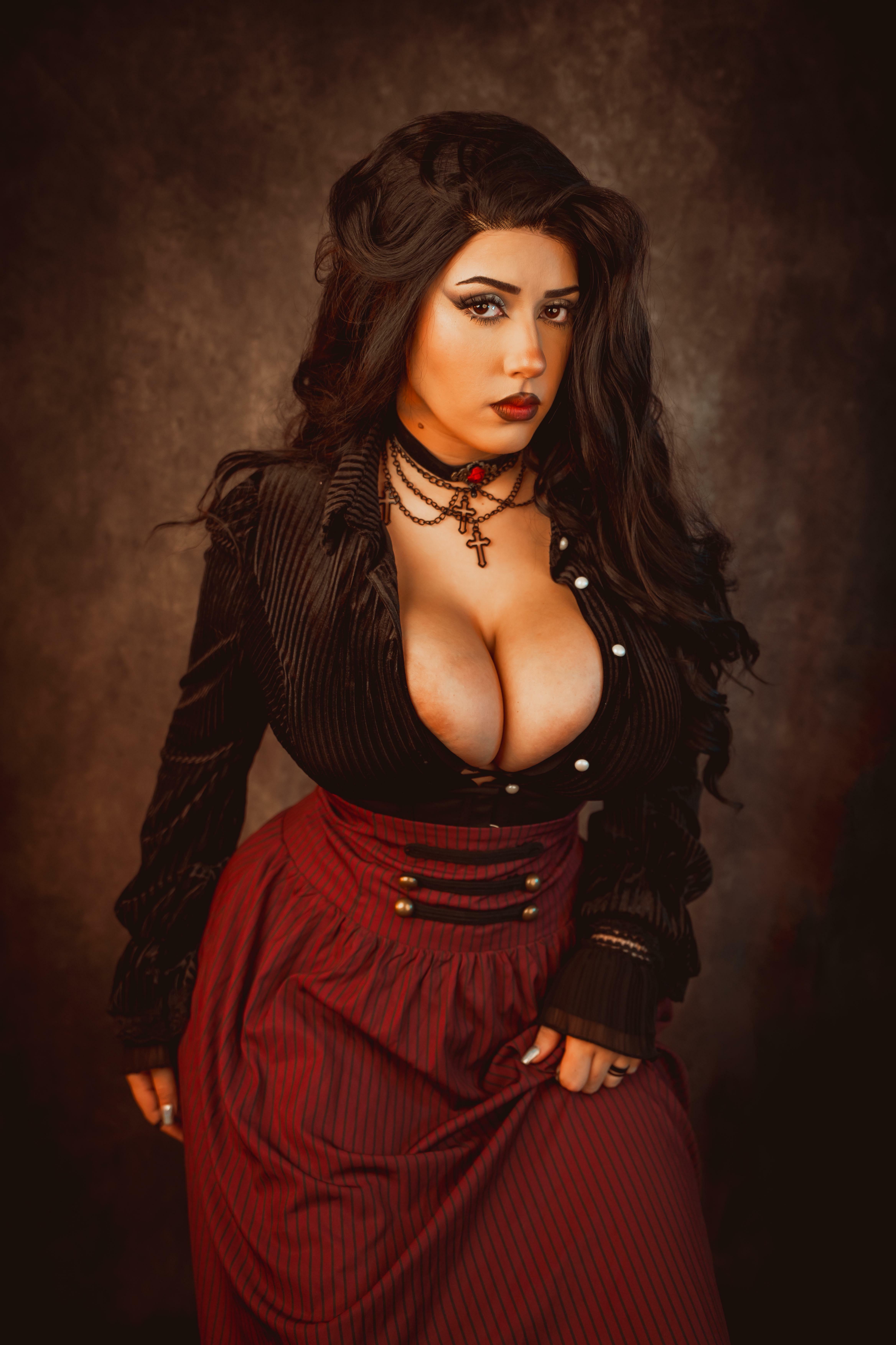 Your average nineteenth century dommy mommie