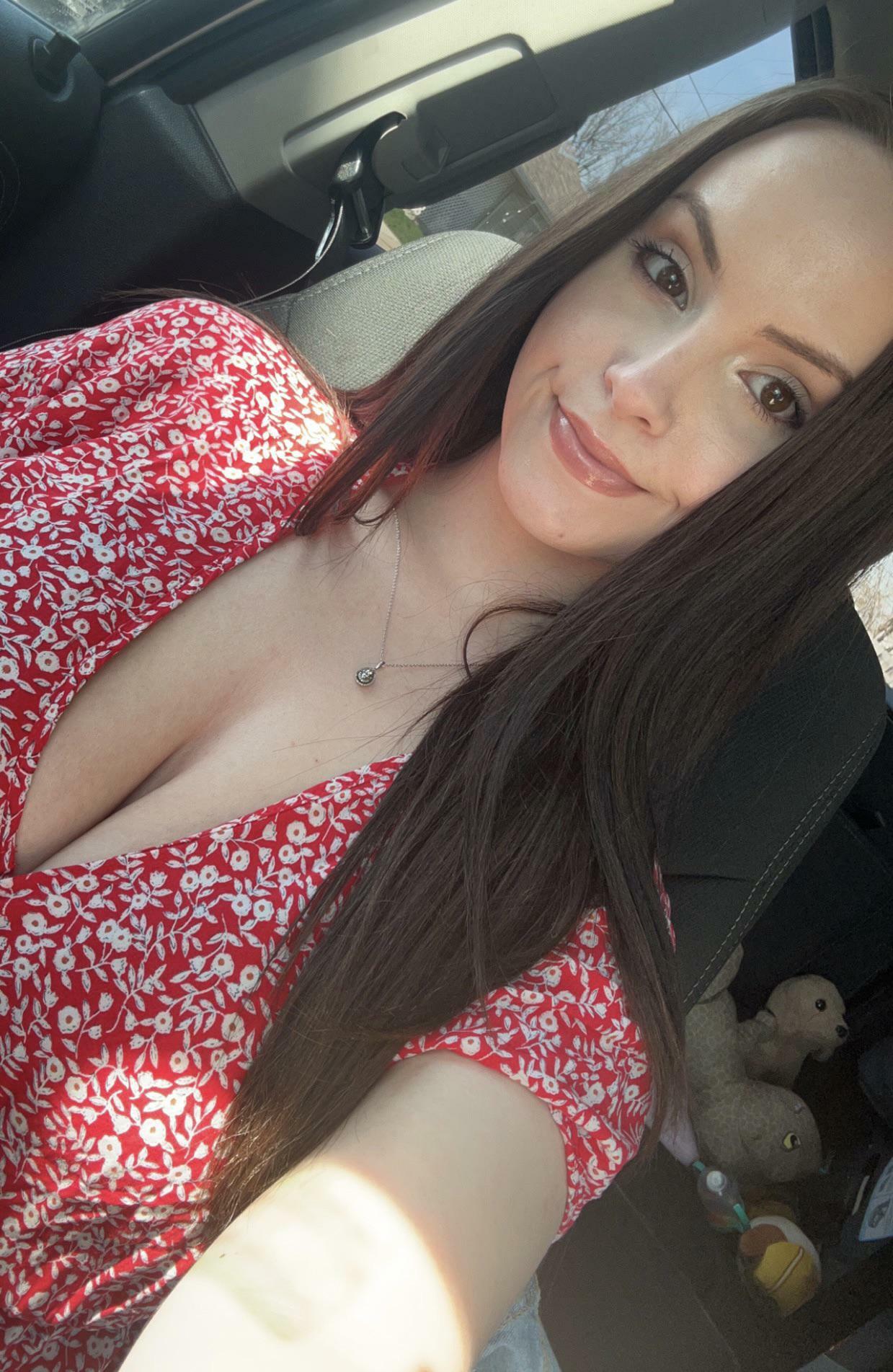 Hope you can appreciate some mom cleavage