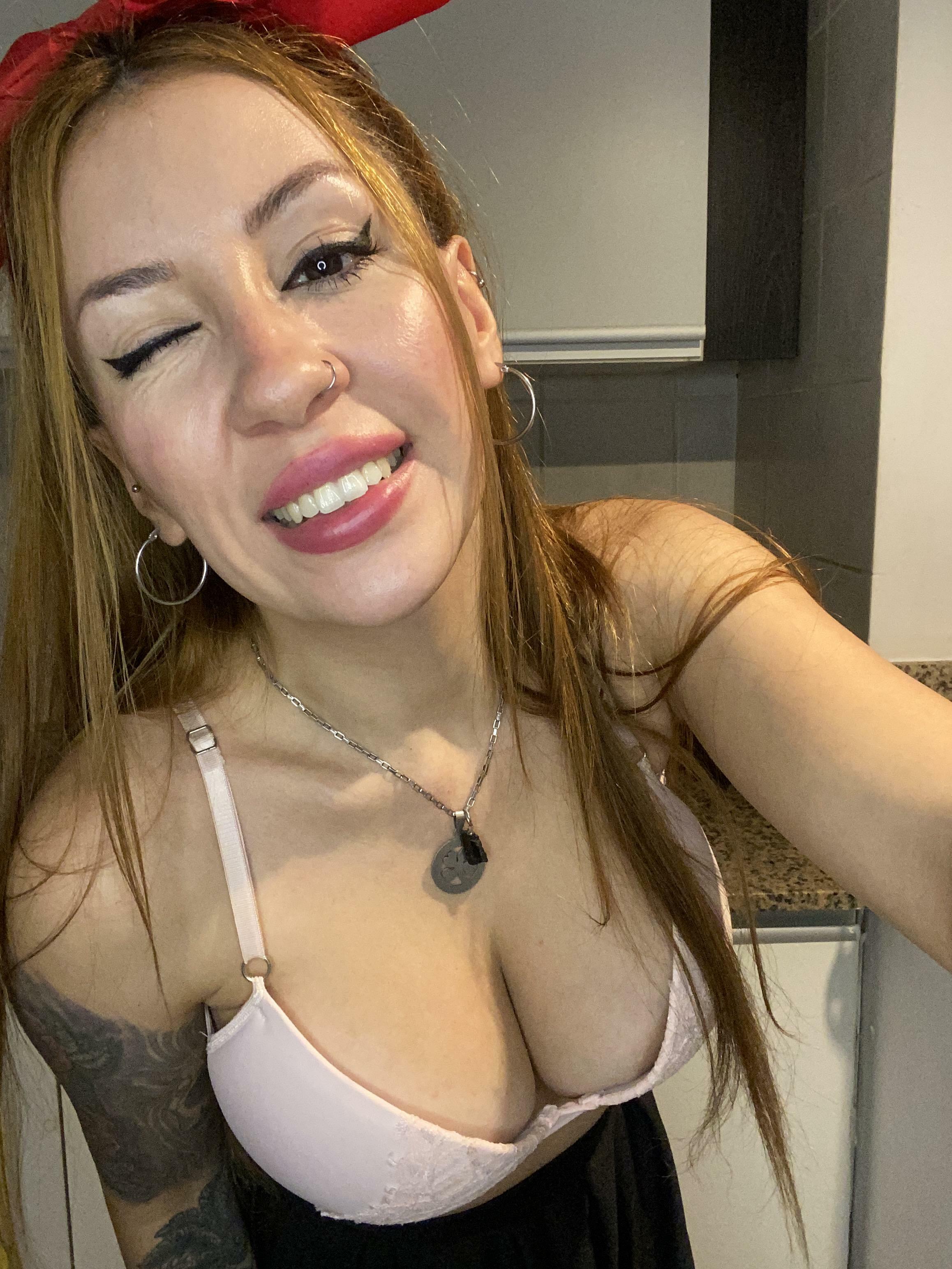 be honest babe.. what catch your attention