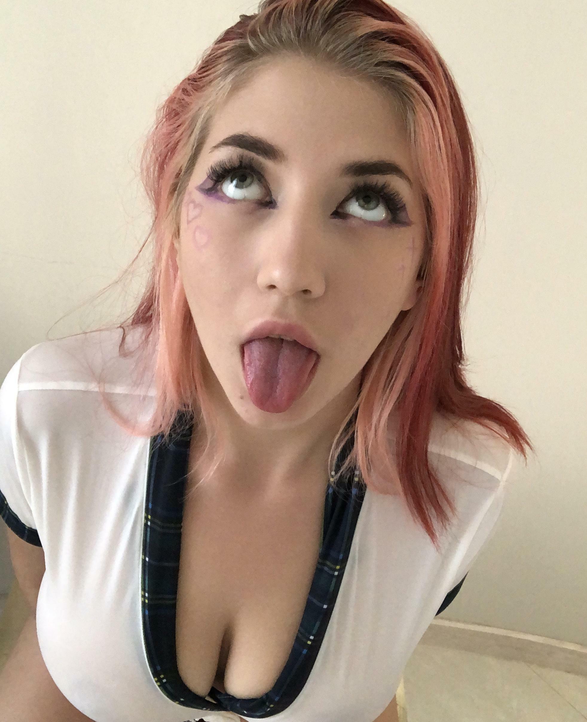 My cleavage in this bra-less top