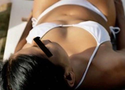 Sharing pic of 37 yo wife on vacation