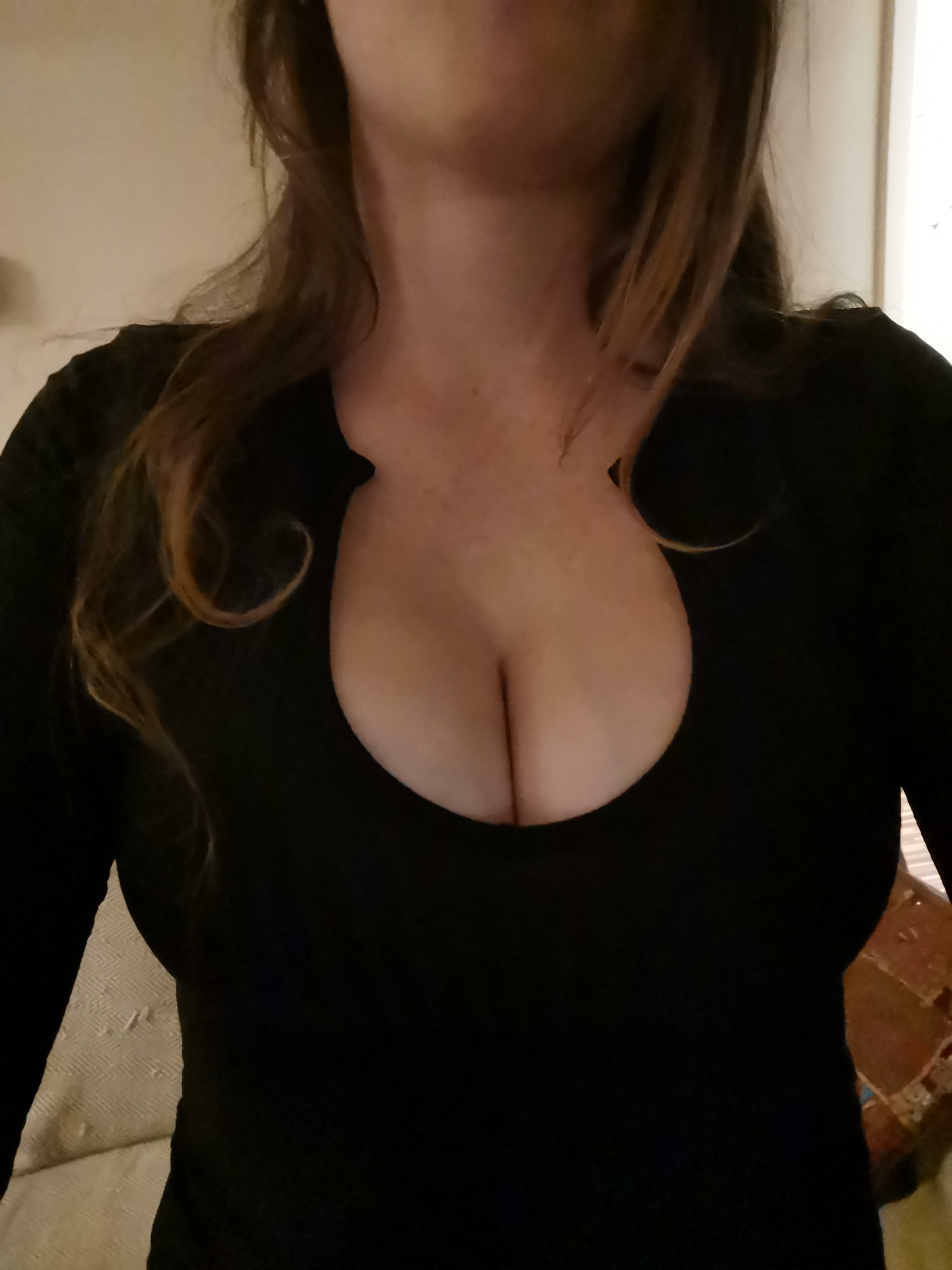 Good boob dress ?