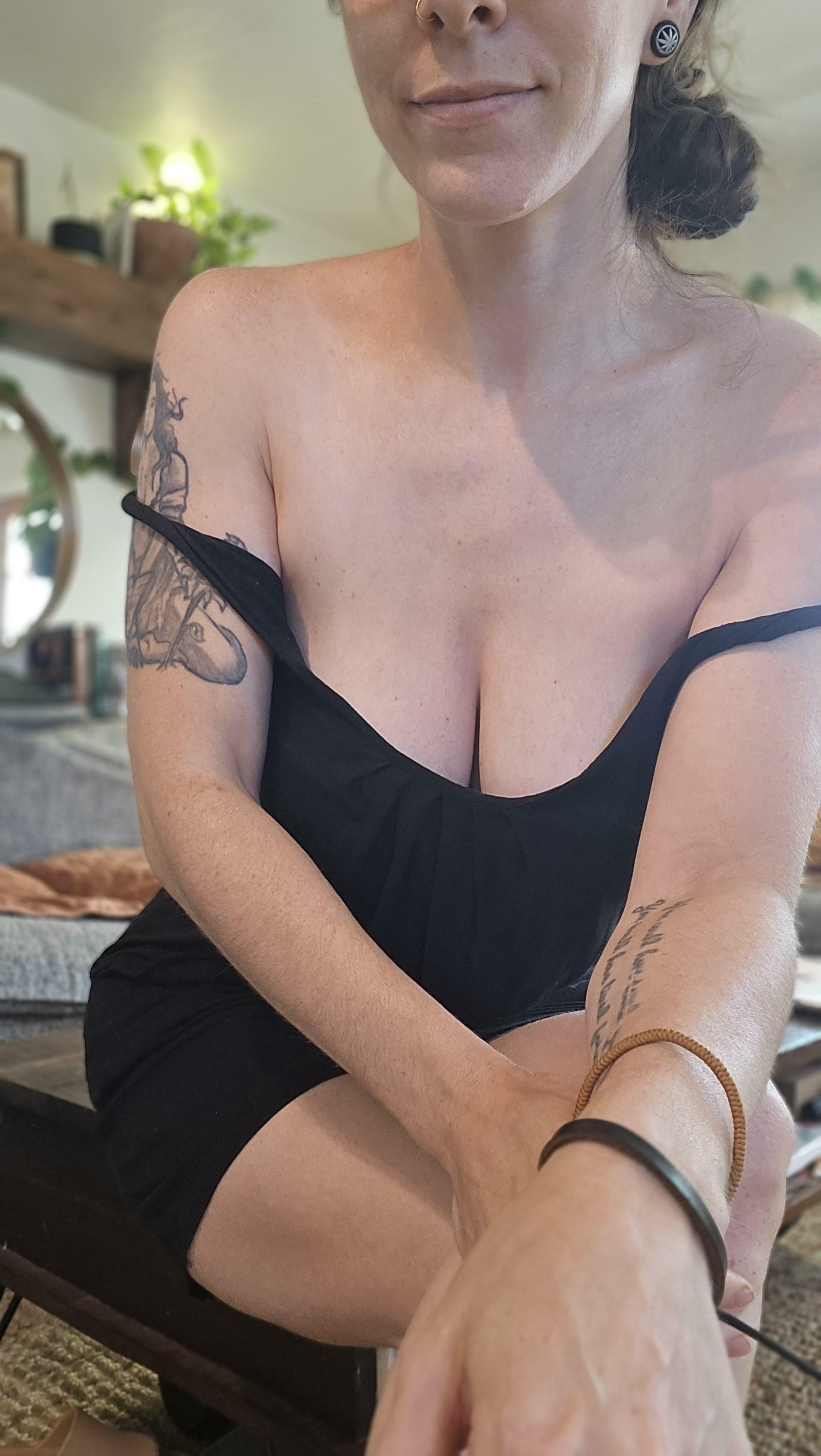 A little braless cleavage this afternoon