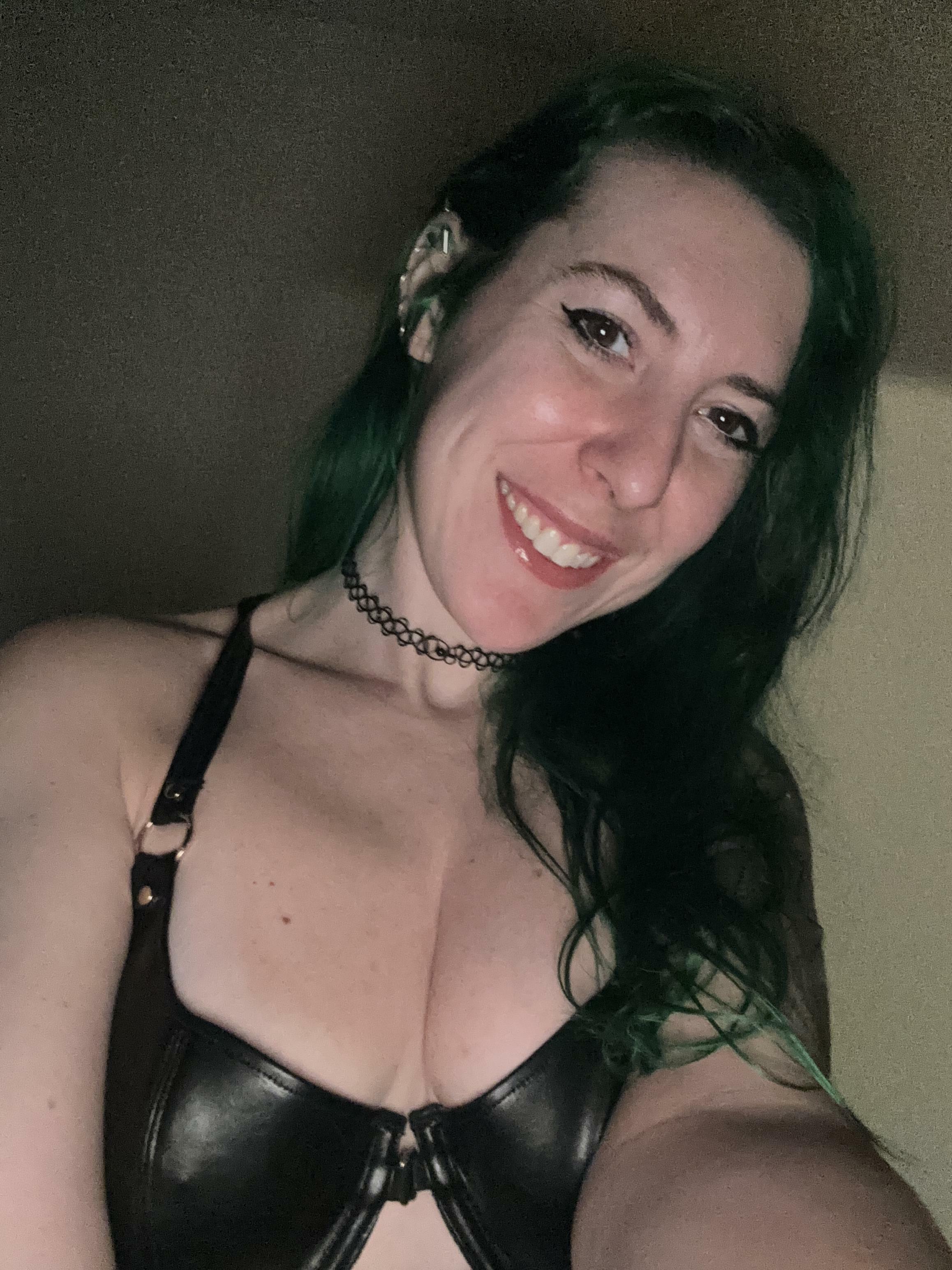 Smiley cleavage