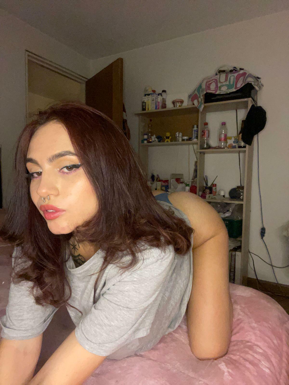 this lipstick's gonna be all over your body