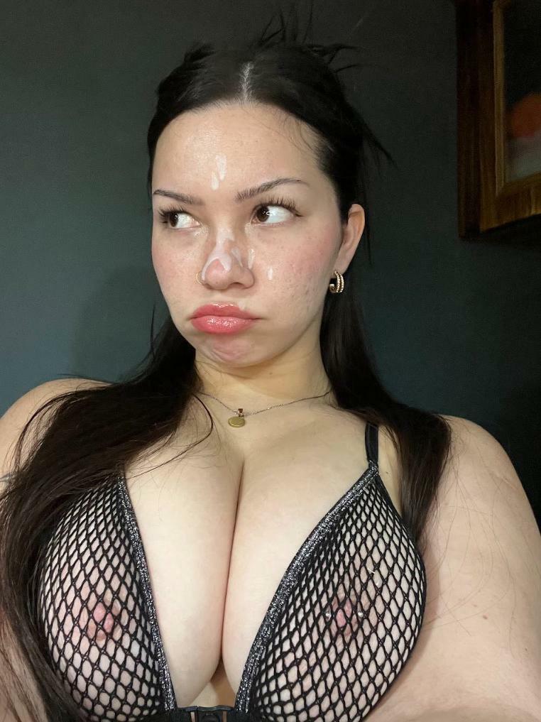 Latina girls love to have a lot on their faces