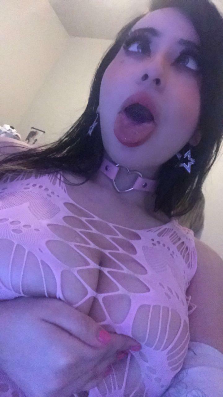 (Self) In my mouth or on my titties papi? ðŸ˜³