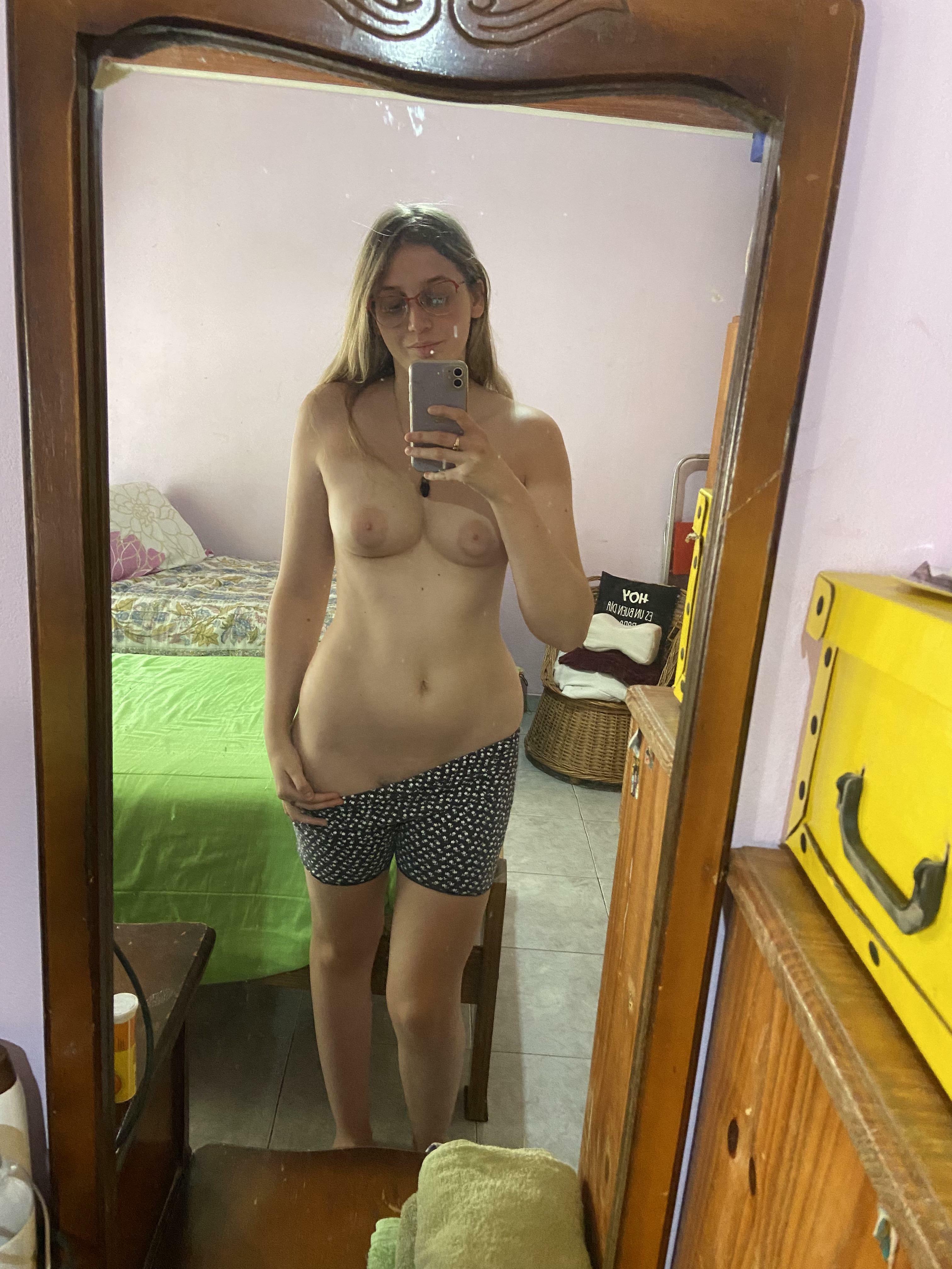 I love showing off my body F19