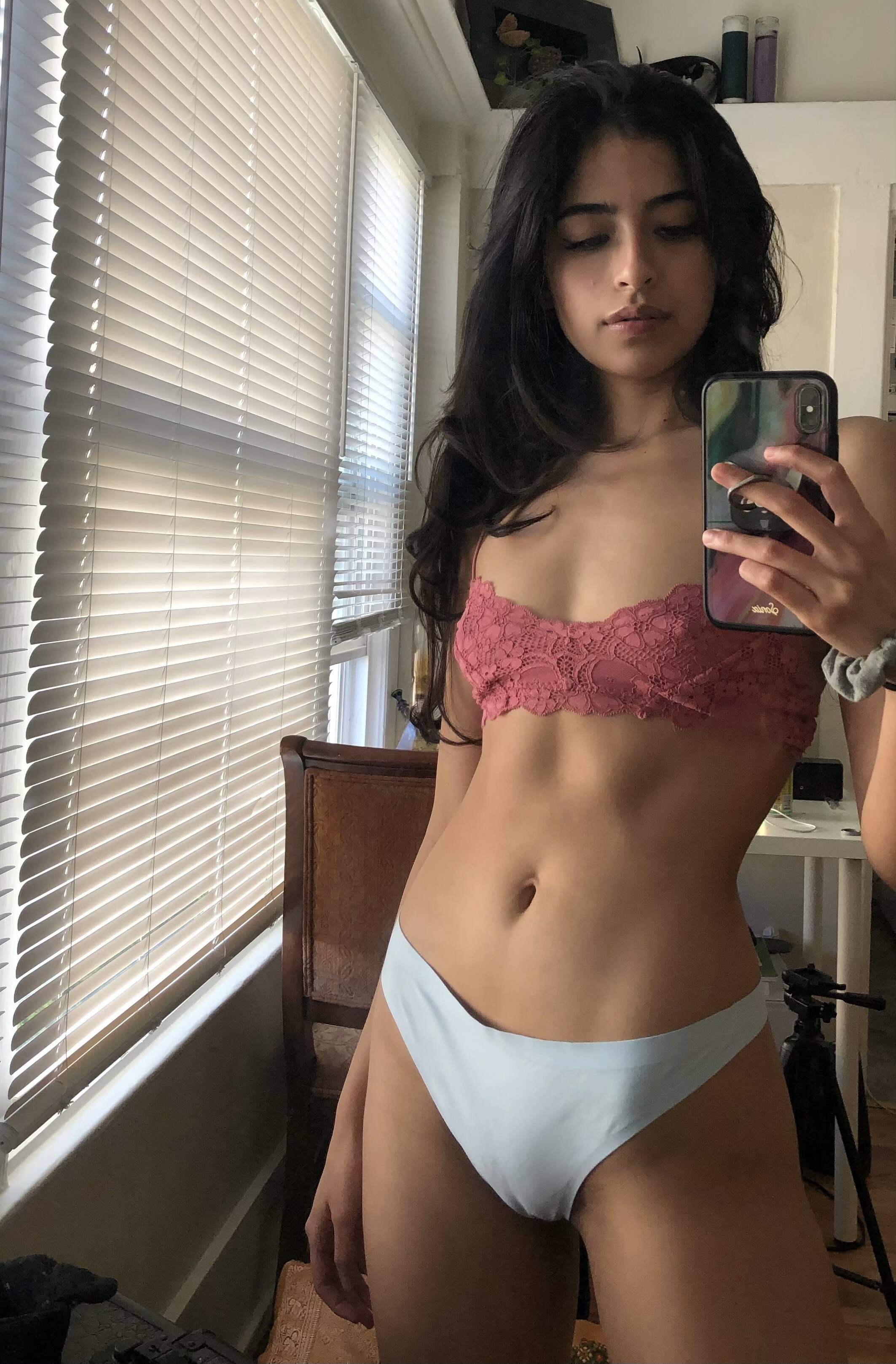 anyone like tiny latinas? ?