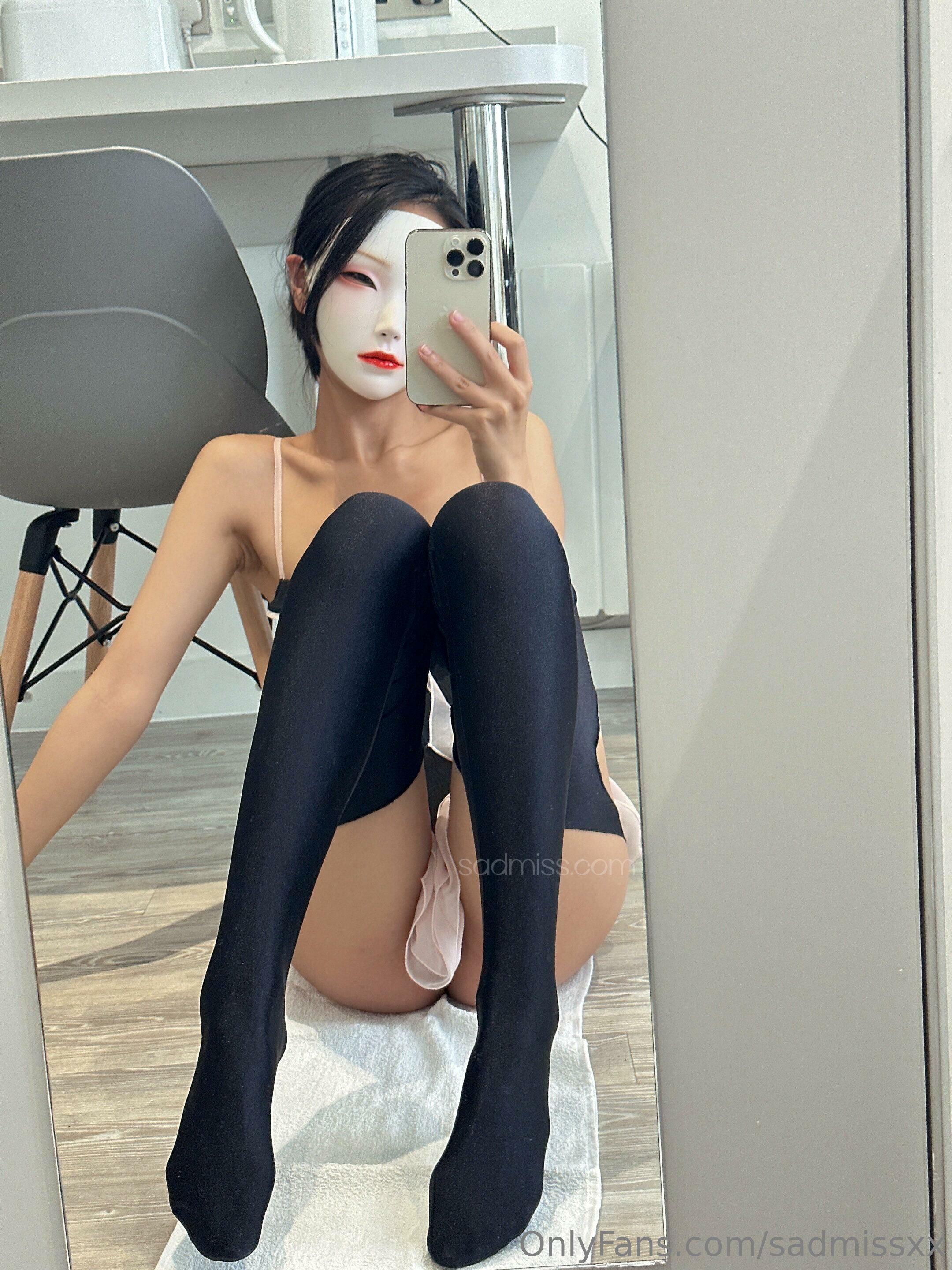 Can I be your personal Asian hottie ?