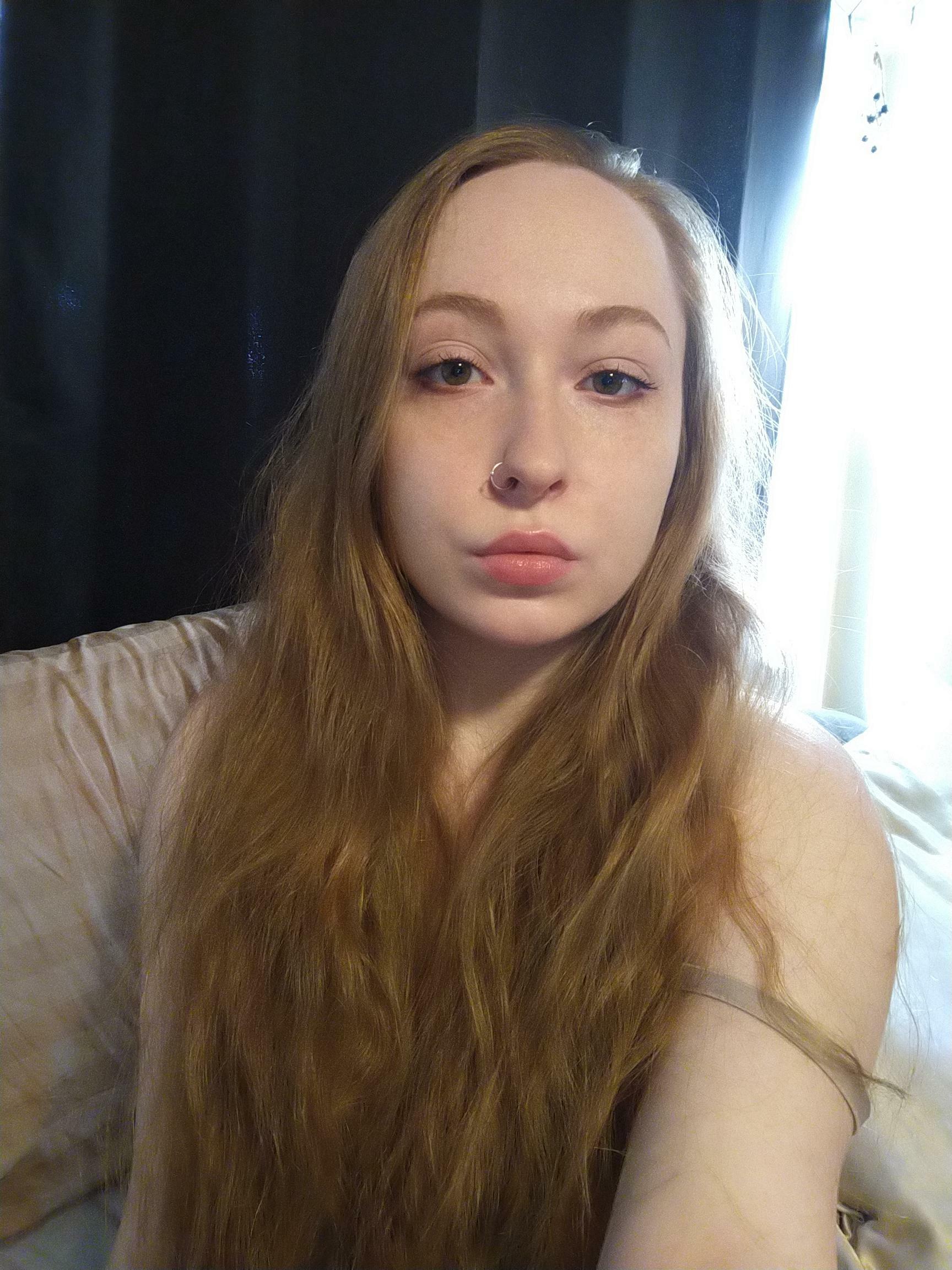 F23, back with my strawberry blonde hair