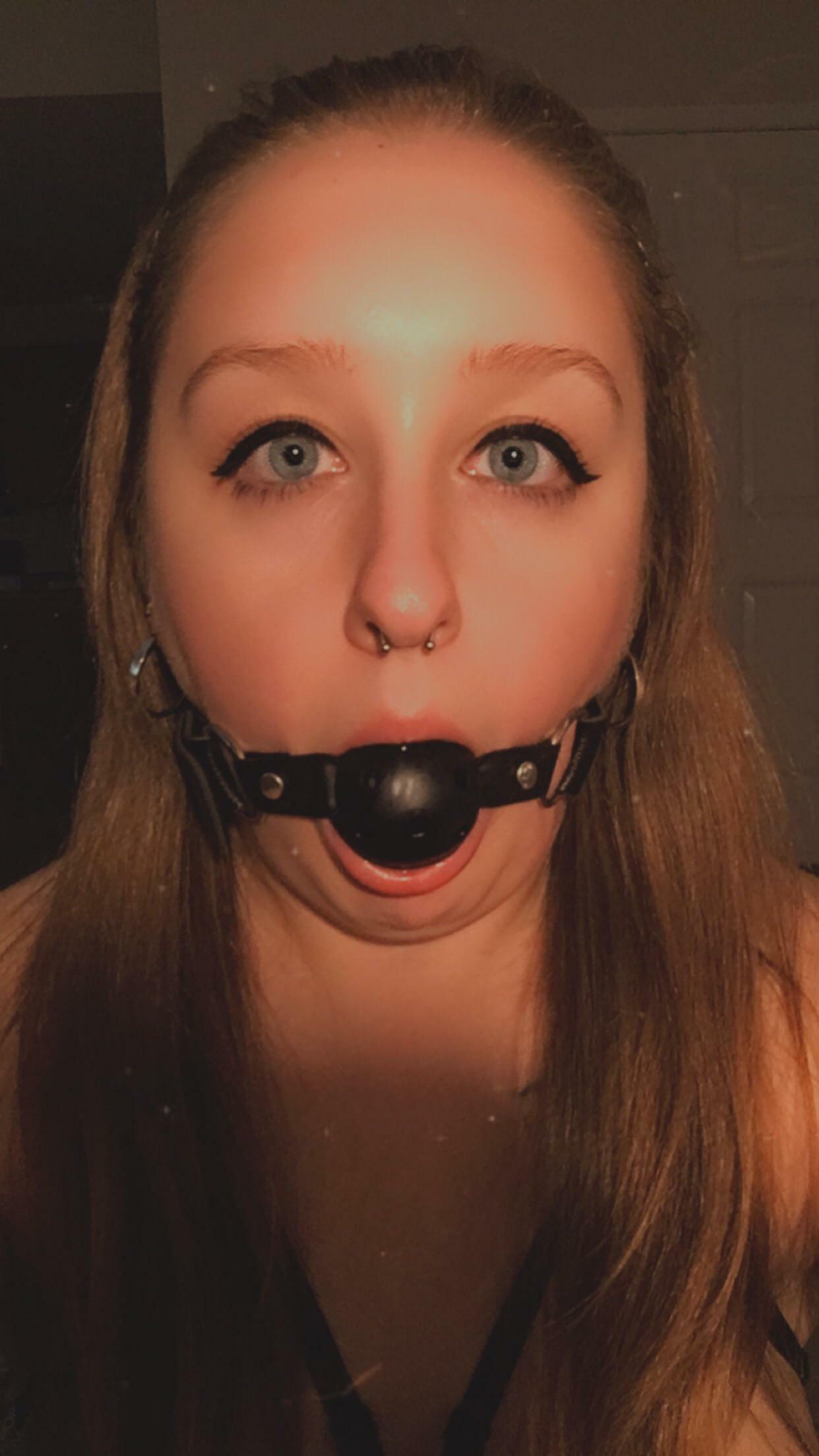 Got my first ballgag ðŸ˜ˆ