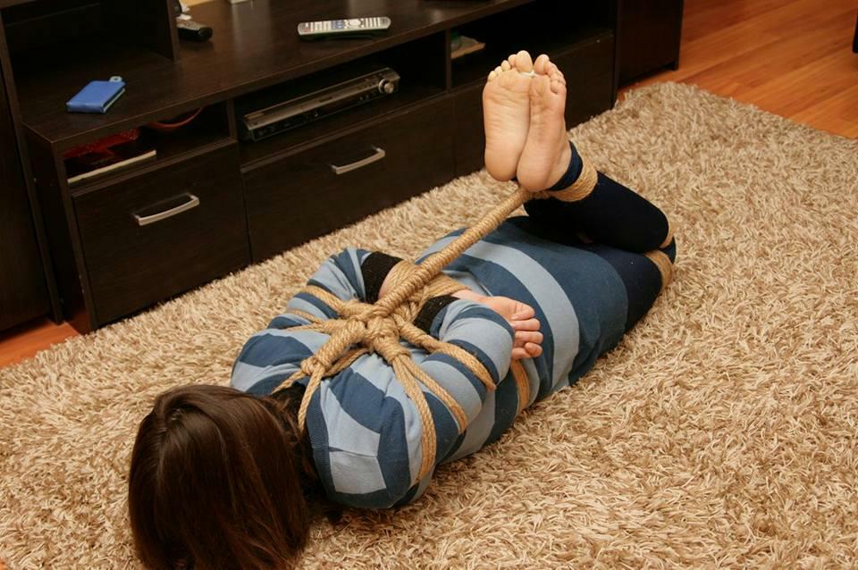 Good Hogtie on the Carpet