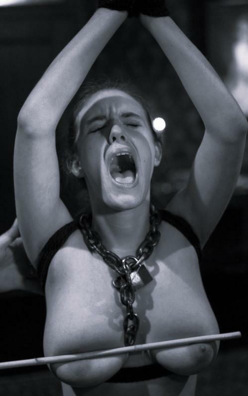 Iona Grace from Kink.