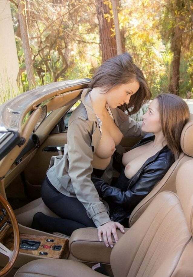 Deep in love in Lesbian