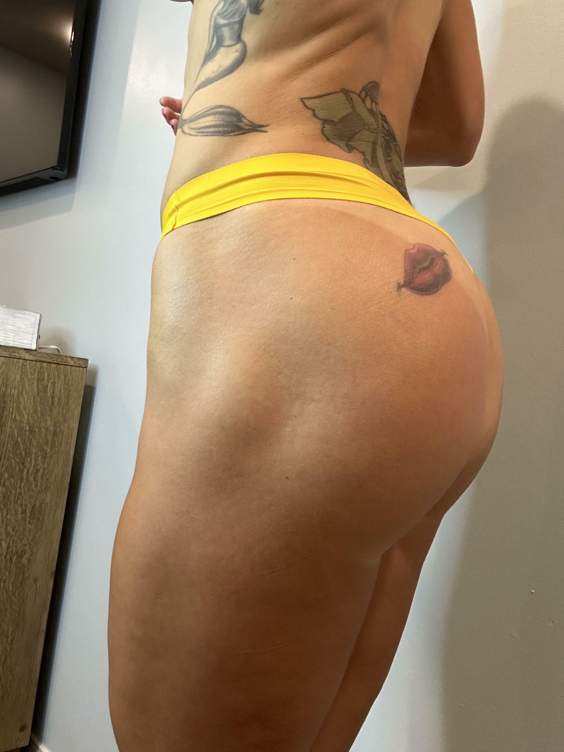 It’s round, it’s toned, it’s tanlined. What more could you want from me