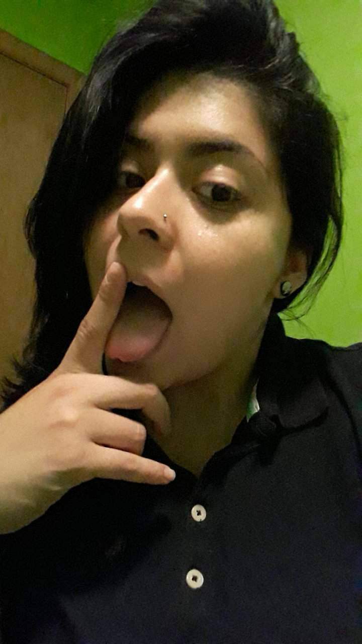 Looking for a bull for my gf. Pm me for more