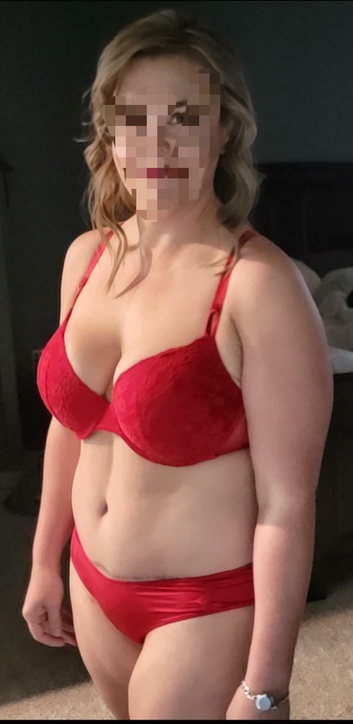 Wanting new hot friends