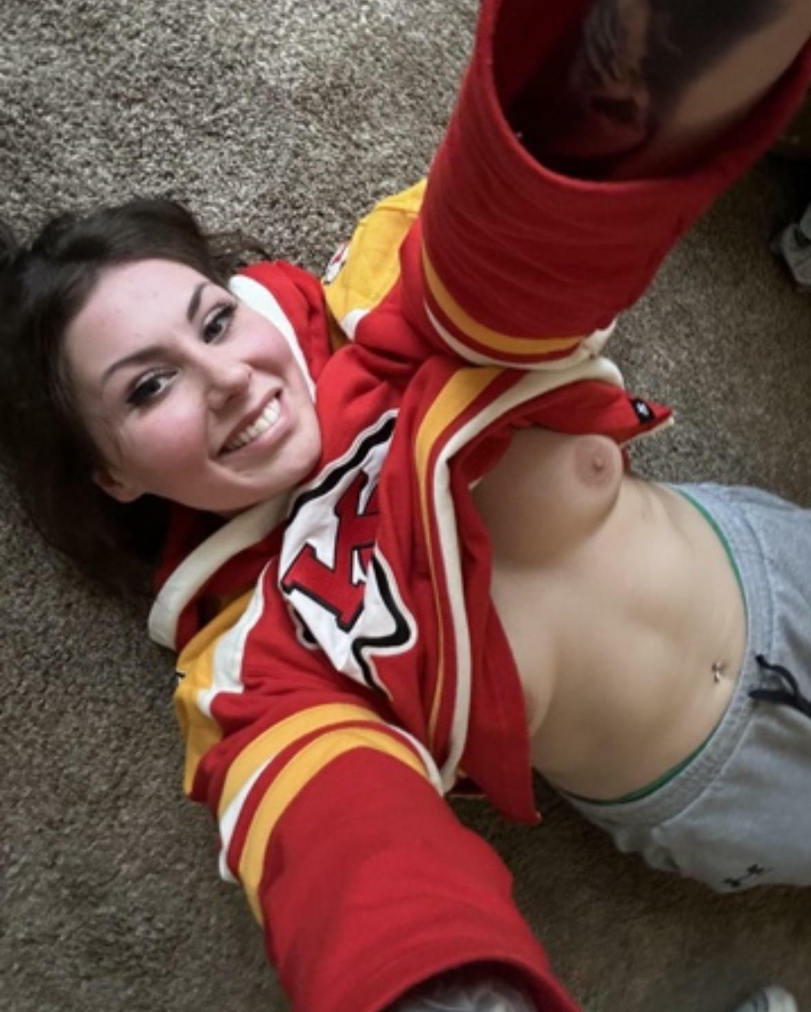 convince me to fuck you with only 2 words???