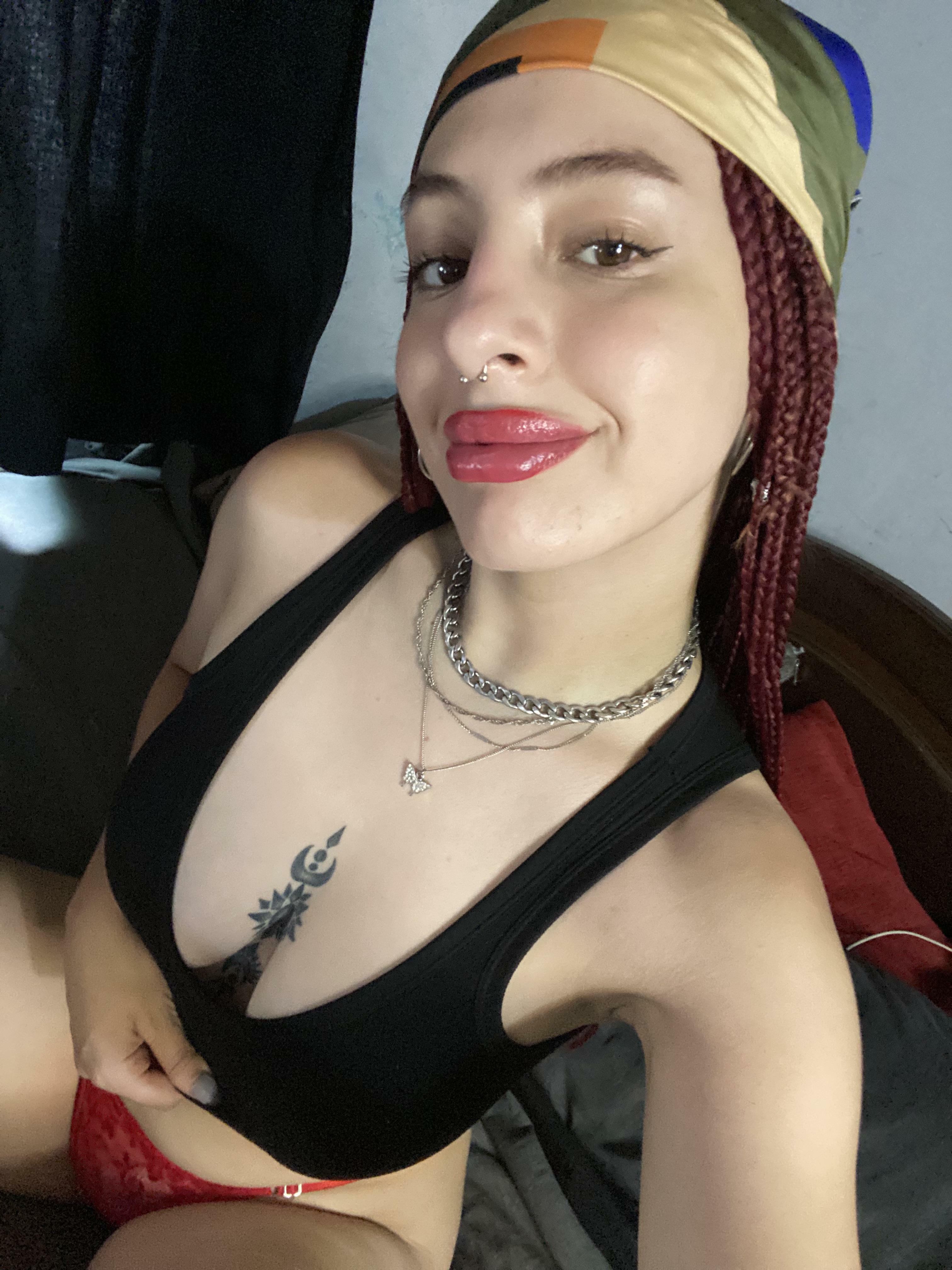 Should I show you something nice? Im a bit shy ?