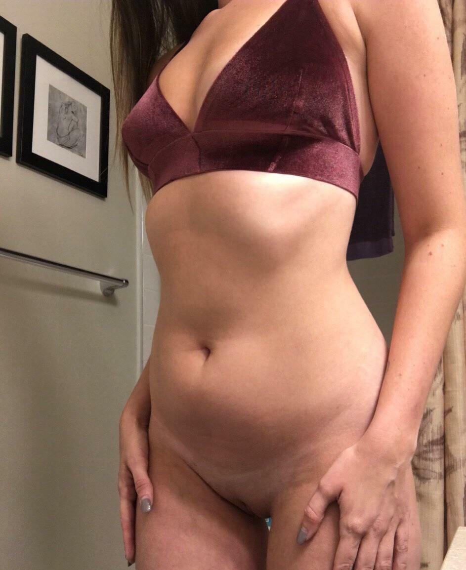 eeling sexy in my new suede bra tonight.ðŸ’•