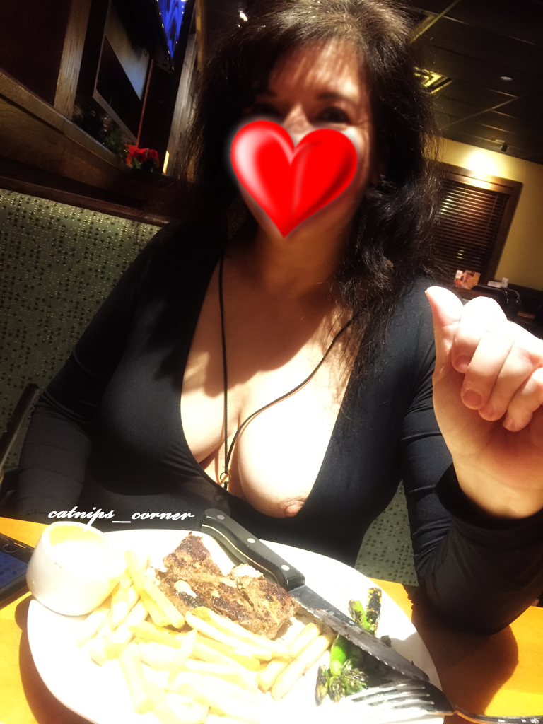 [47f] Nip Slip at Outback