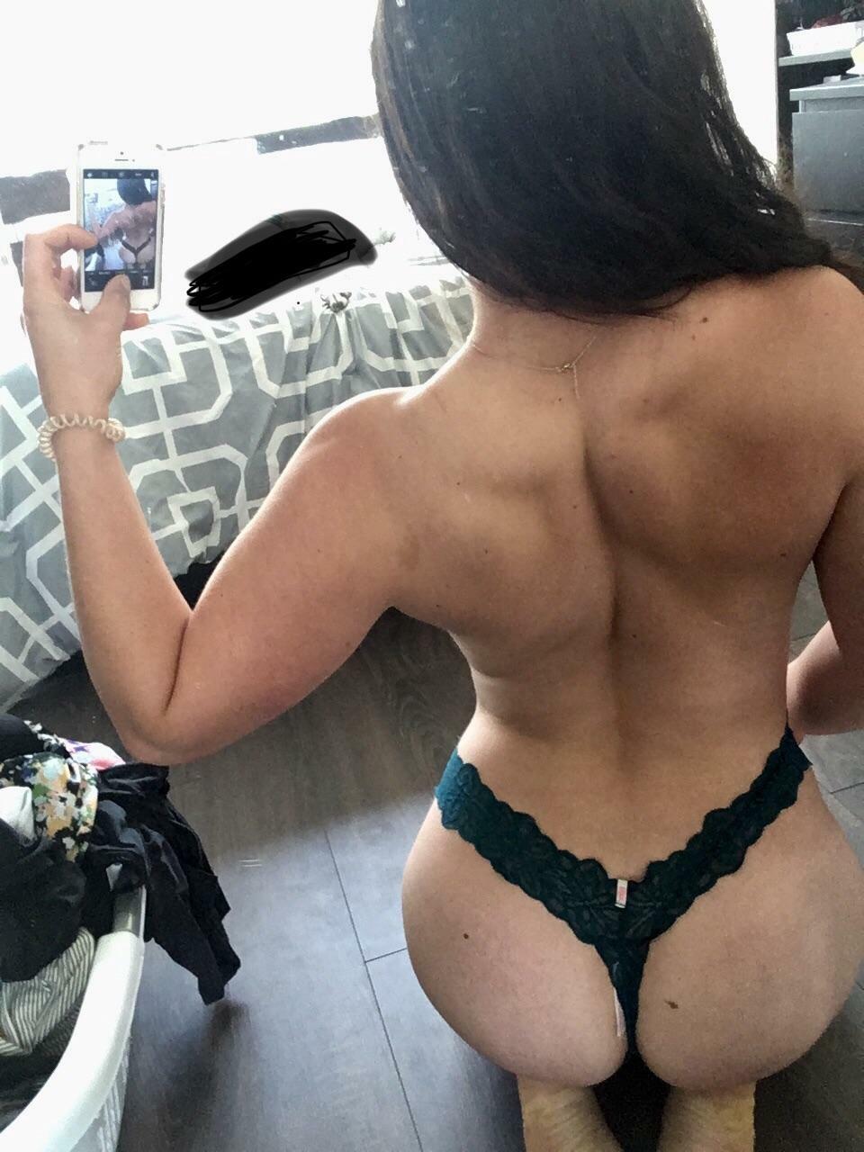 Baby got back (f)