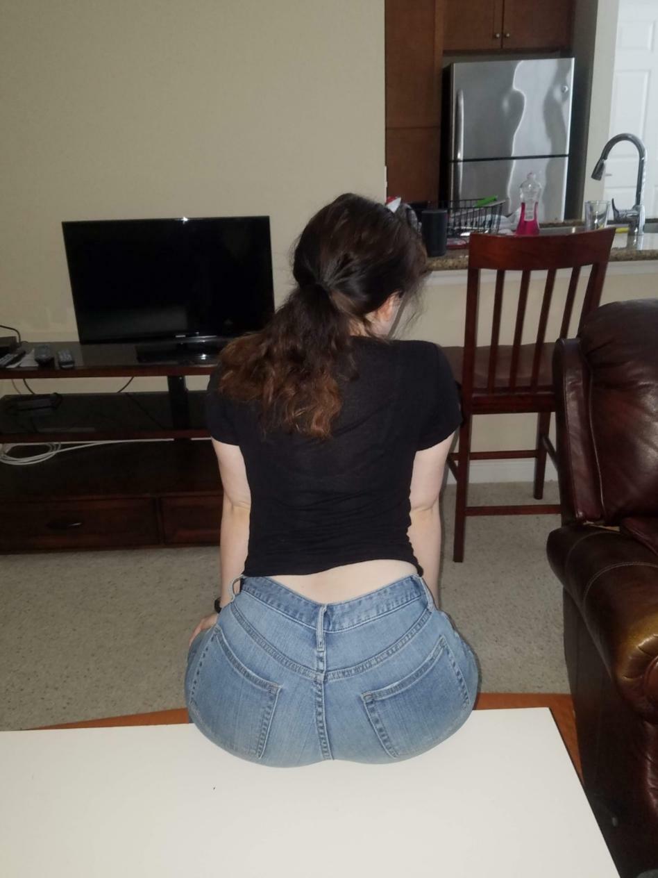 My favorite pair of jeans (f)