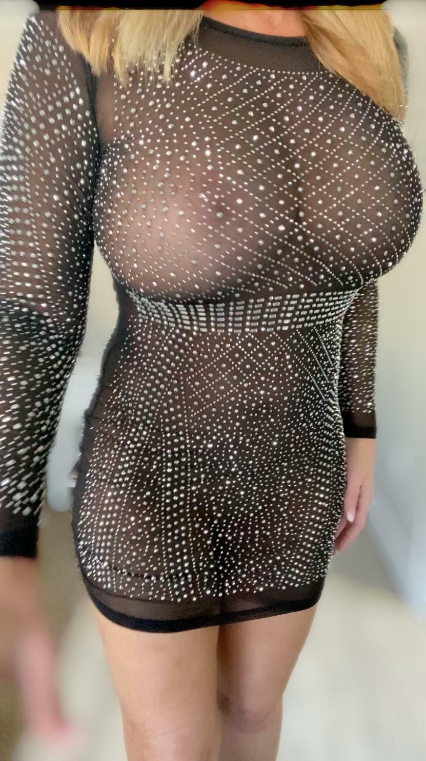 Your mom and I are having a couple of drinks at your house before we go out. Iâ€™ll have my new dress on....you like?! ðŸ’‹ðŸ’‹ðŸ’‹hope you stroke it to me while Iâ€™m there....ðŸ†â£ï¸