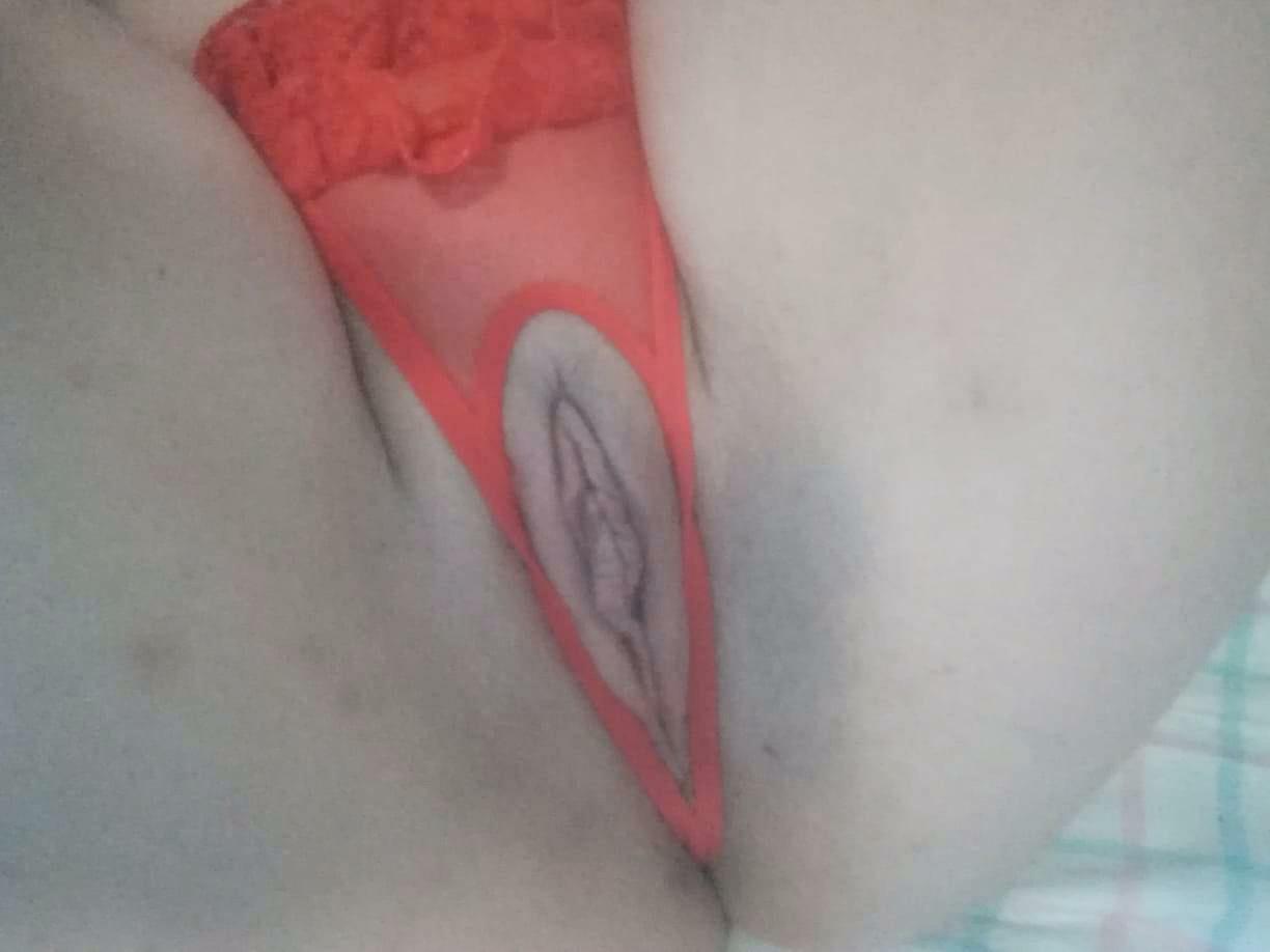 Do you first lick it or you just slide in? ðŸ’‹ MIL(F)33