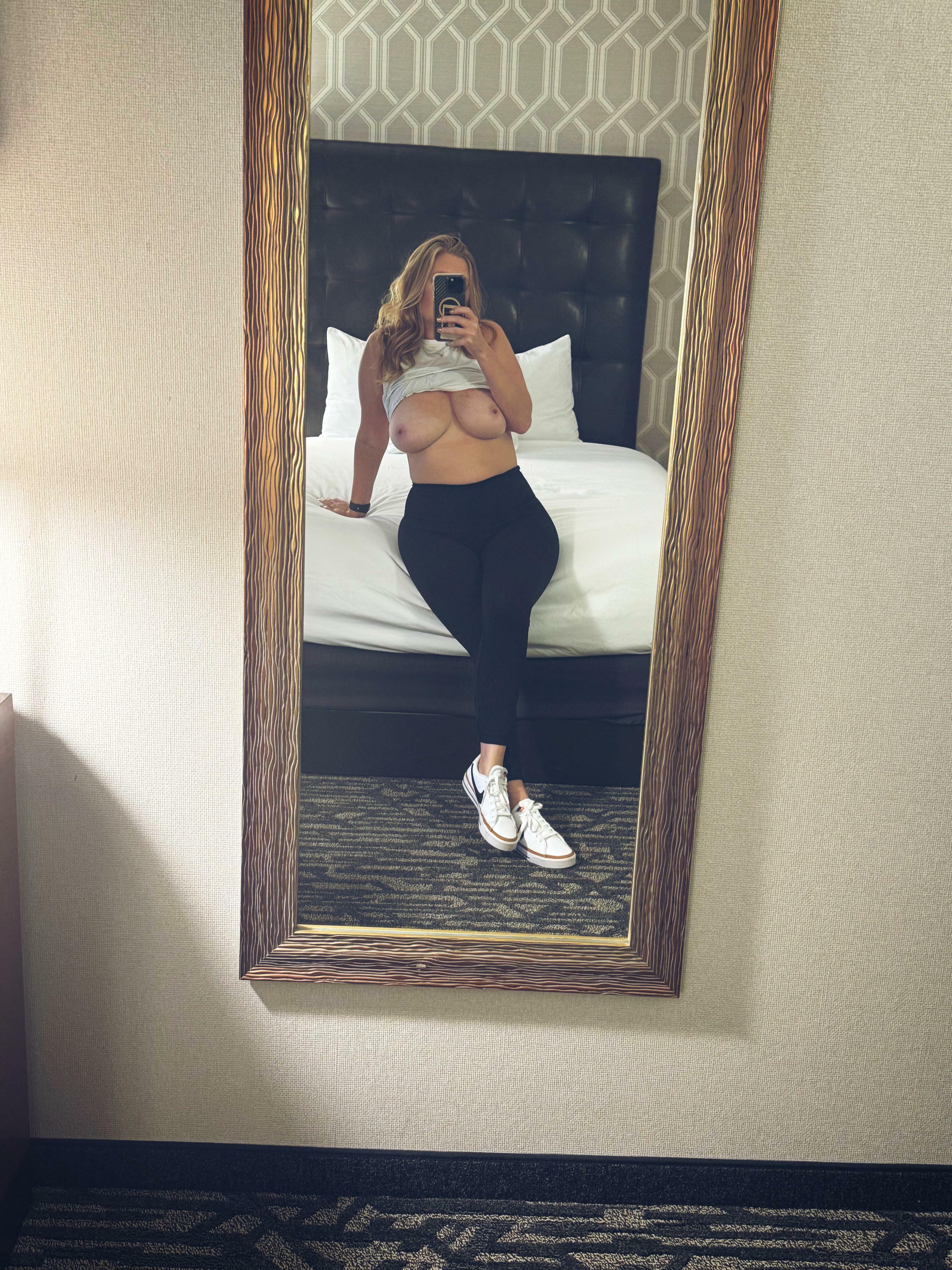 Mom duties this weekend, but I always find time to be a sneaky MILF.