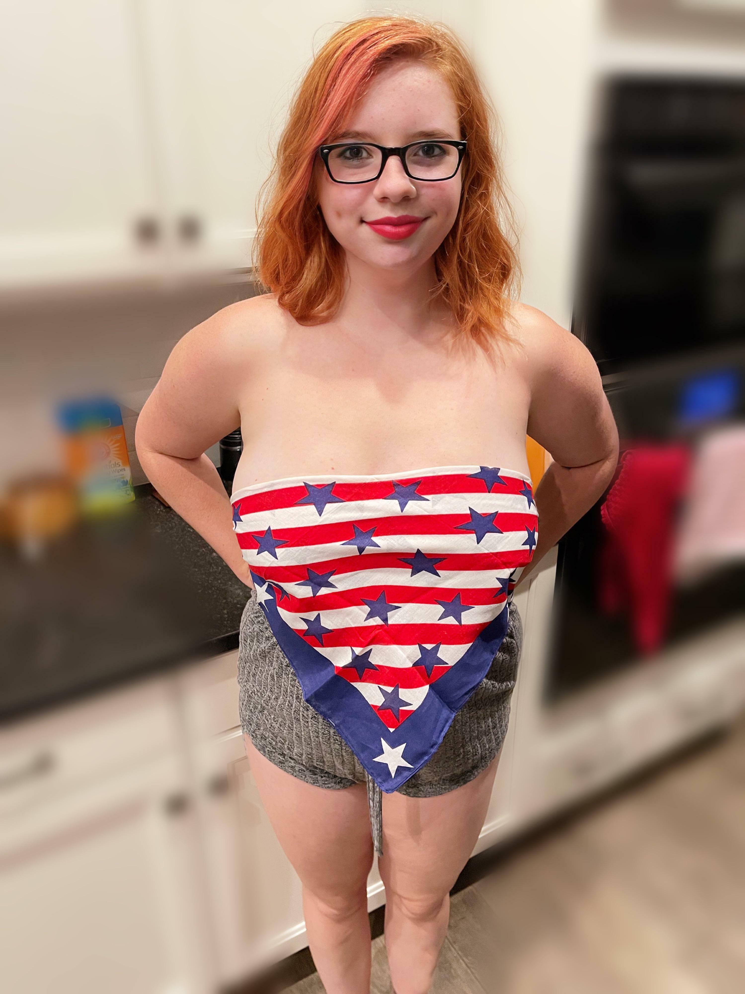 Hoping to lure in sexy patriotic guys.