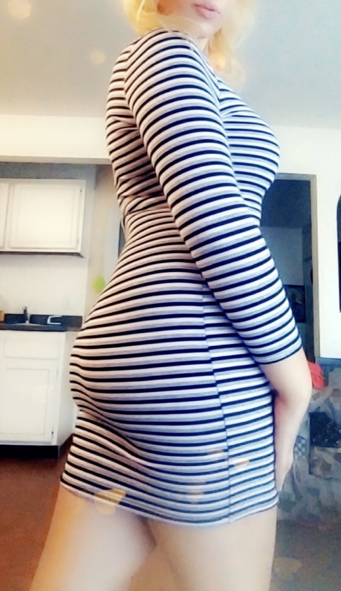 curvy 19yo cutie hoping u like the doubleDs n thicc booty :)