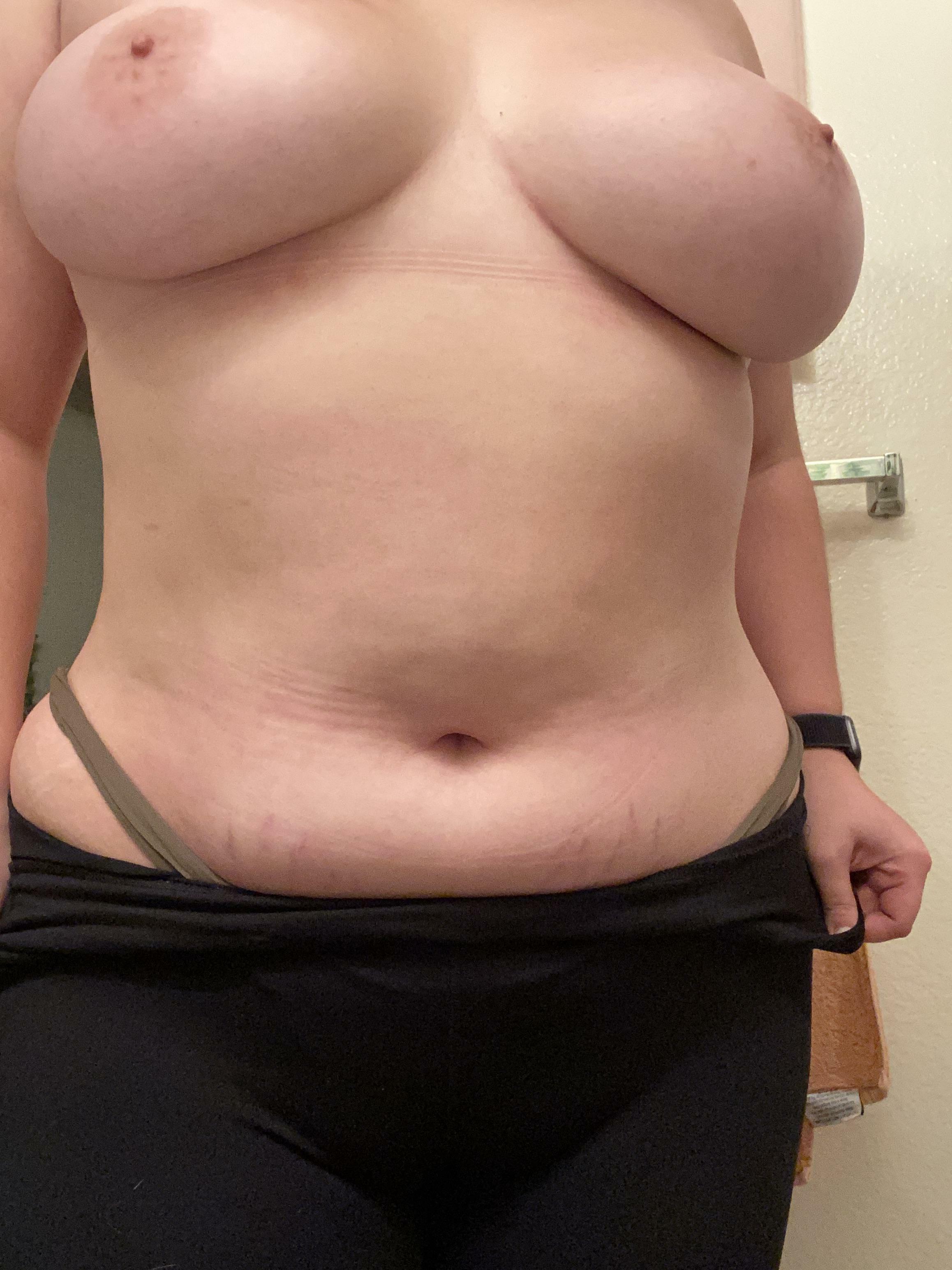 The prettiest nipples Curves - 2316x3088