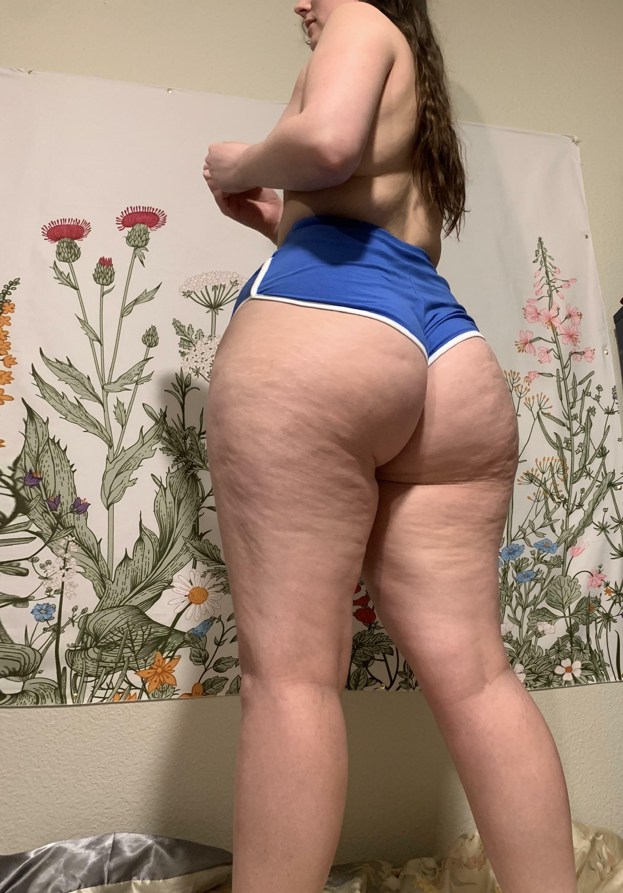 Thick Leg Porn Mexican - If my big ass and thick thighs made you slow your roll then you made my  night, let me know how I can make yours ? Curves - 2437x3495